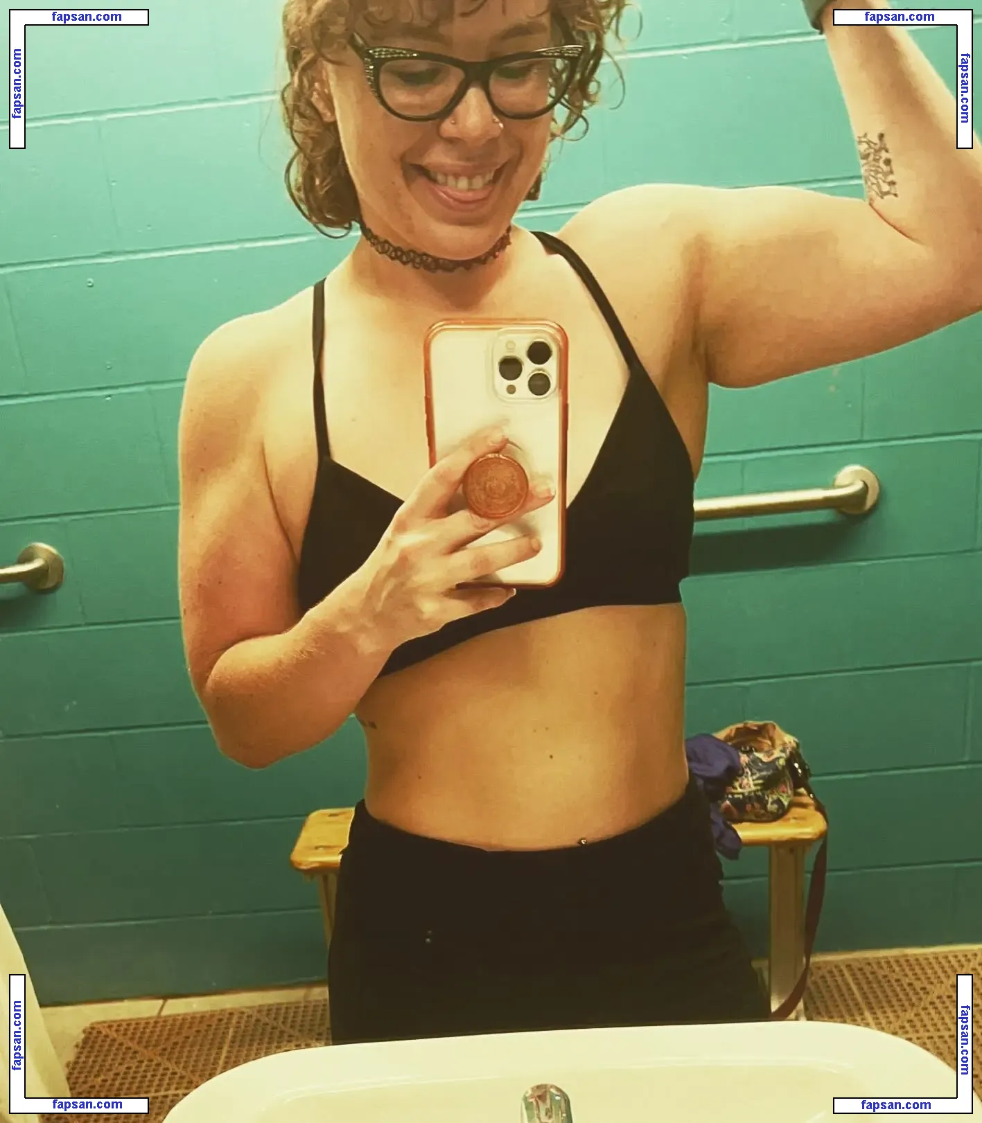 Mimi Schultz голая фото #0005 с Онлифанс