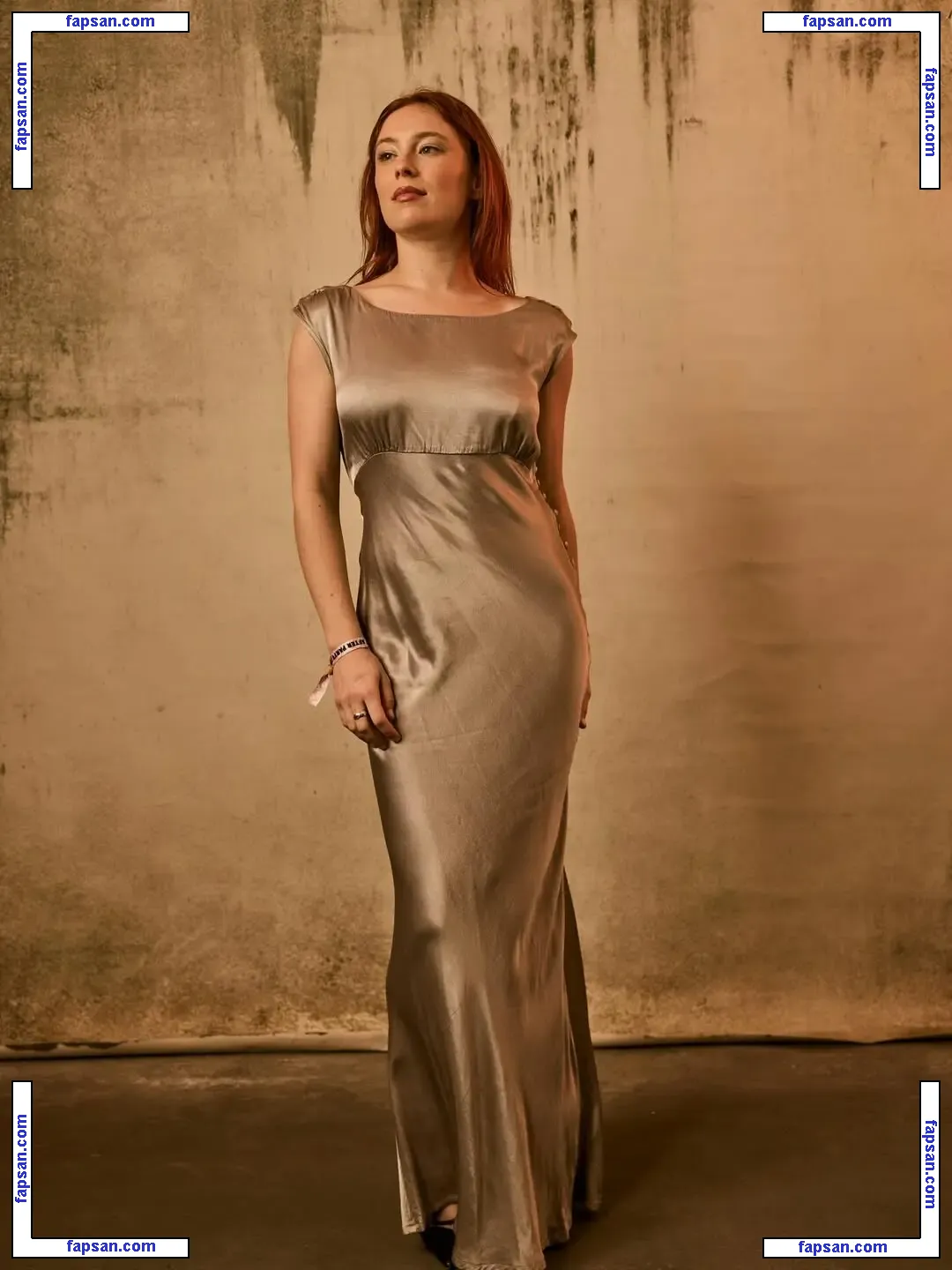 Mina Sundwall nude photo #0015 from OnlyFans