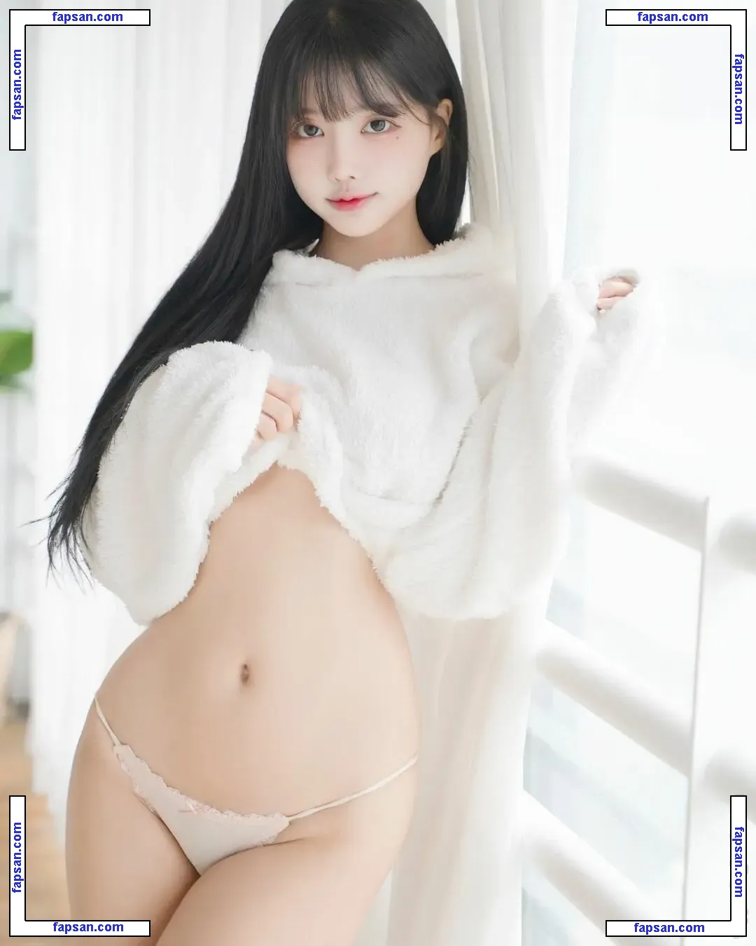 mina8017 / malang_sohee / 말랑소히♥ nude photo #0001 from OnlyFans