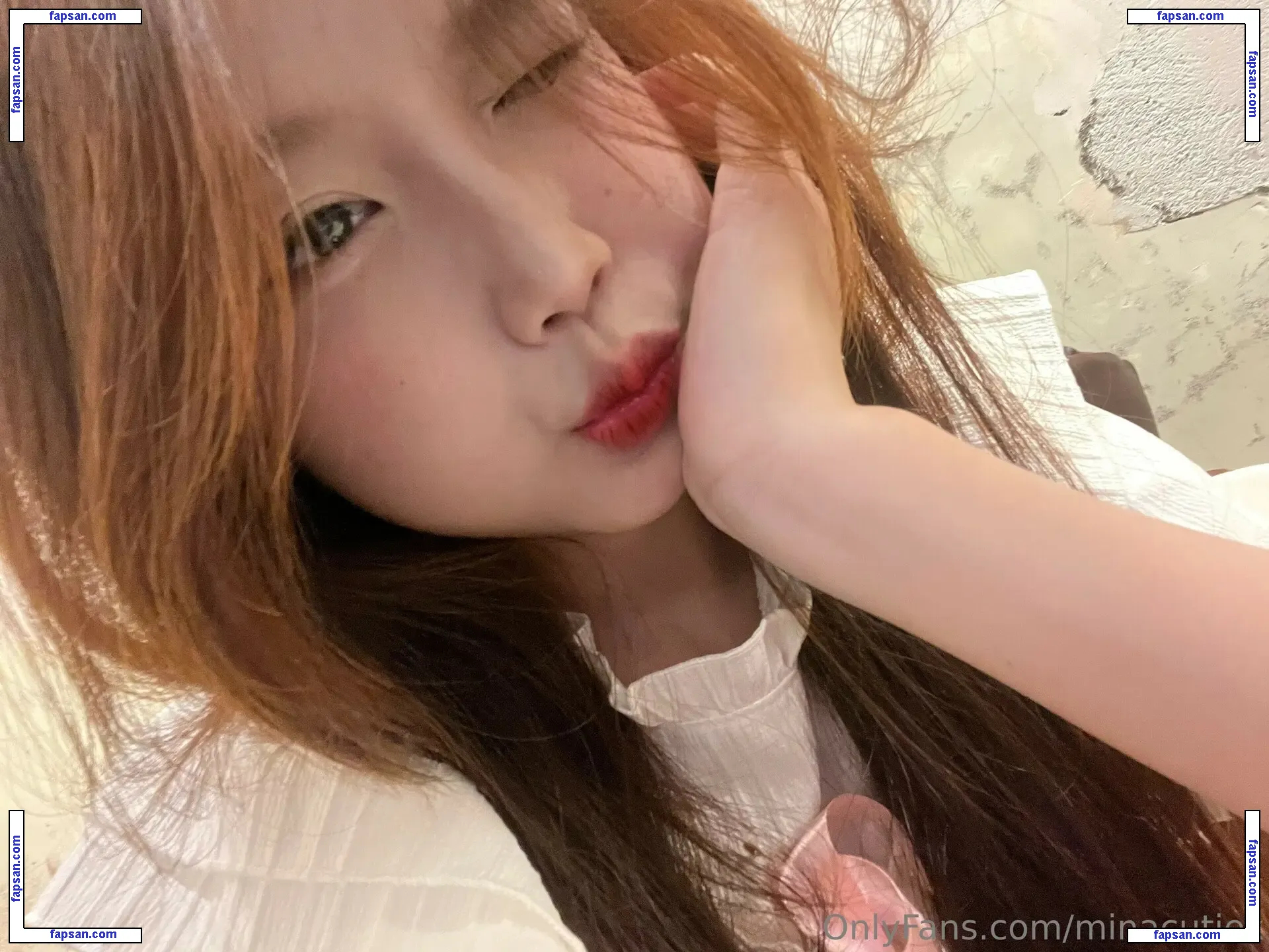 minacutiex голая фото #0003 с Онлифанс