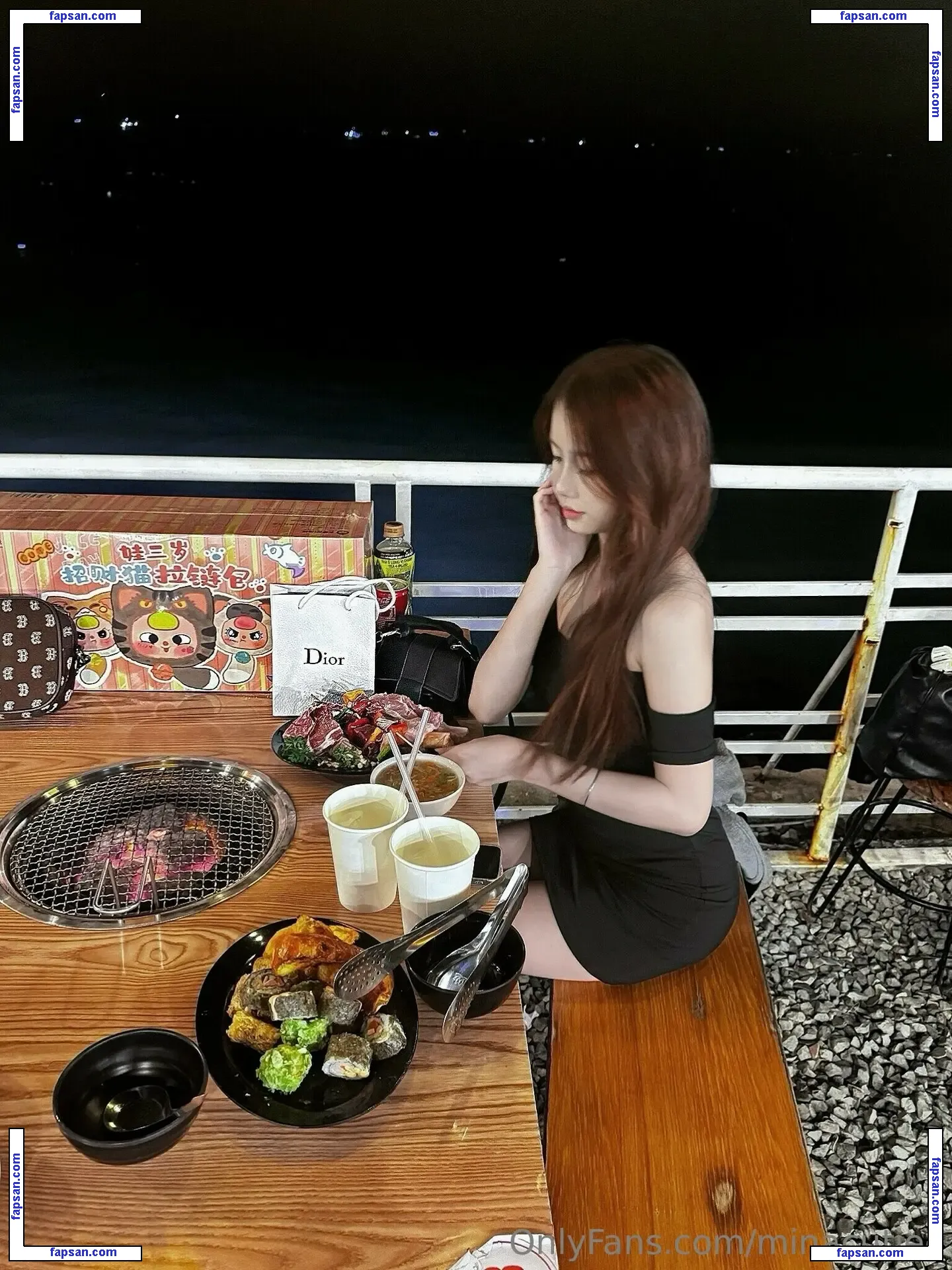 minacutiex голая фото #0023 с Онлифанс