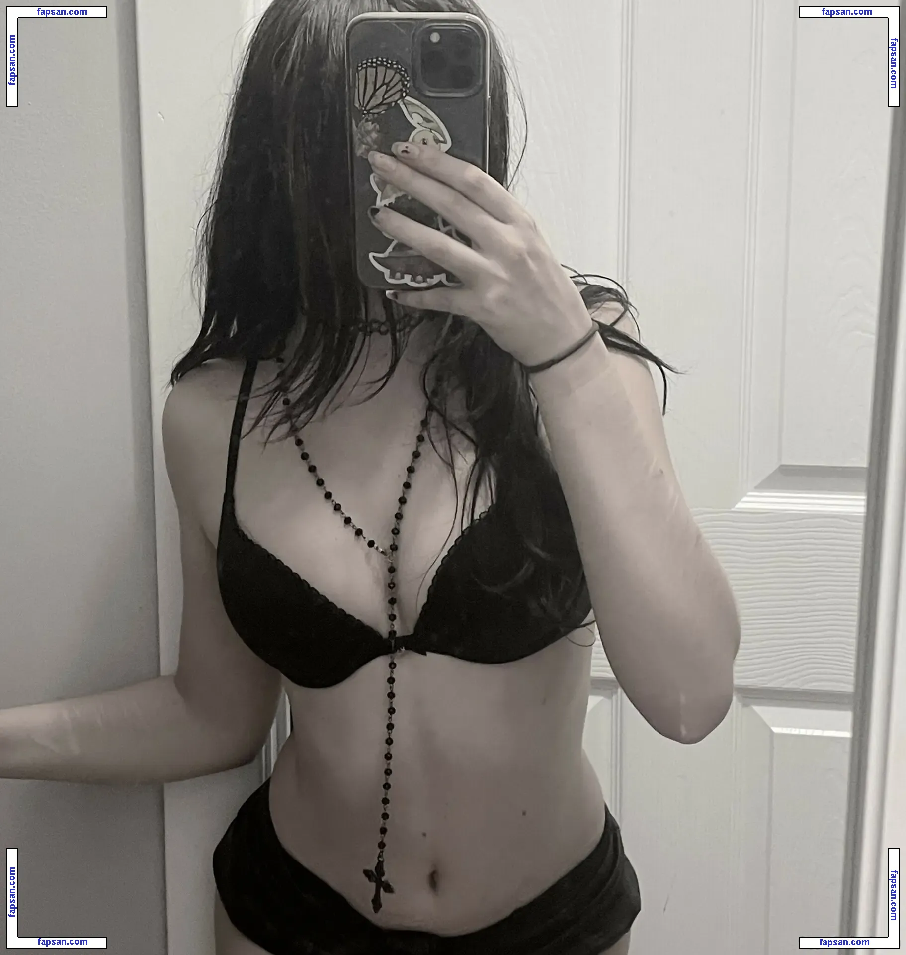Minaph1ne nude photo #0017 from OnlyFans