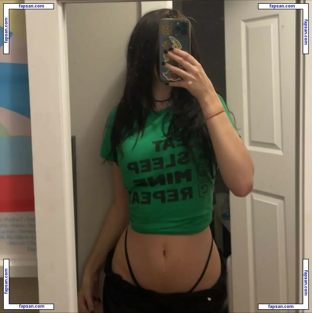 Minaph1ne nude photo #0021 from OnlyFans