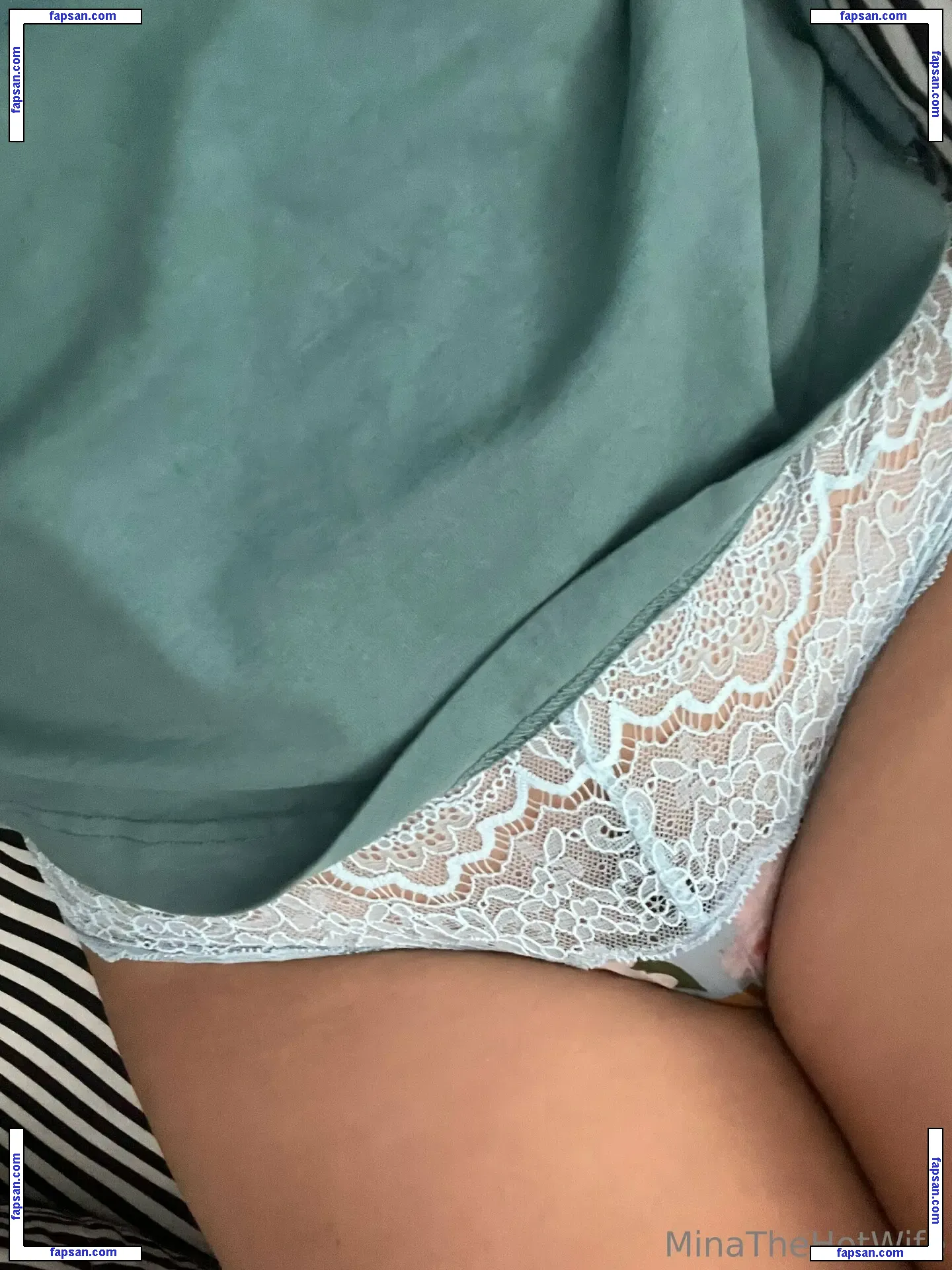 minaspeach nude photo #0015 from OnlyFans