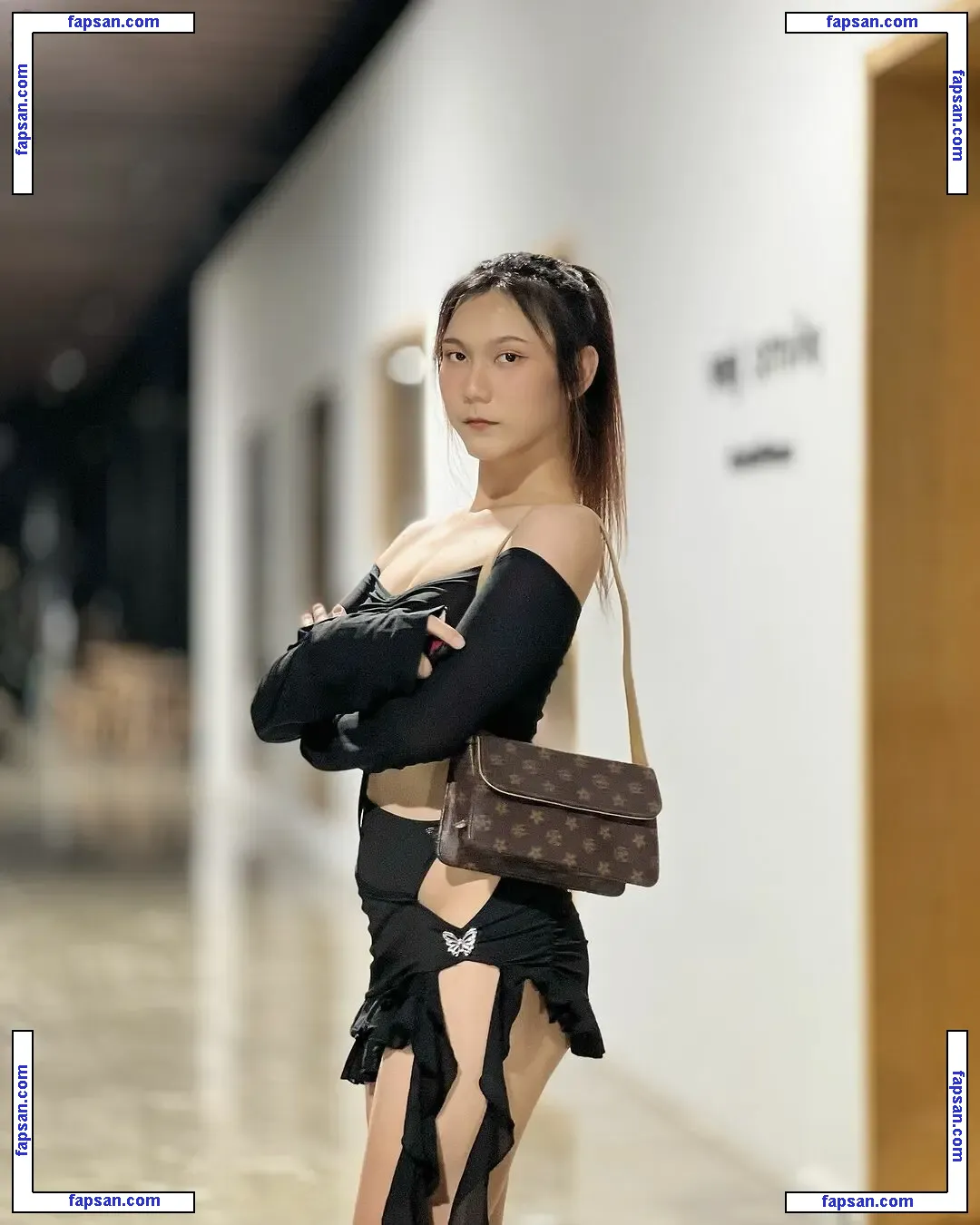 Mindmiii1 nude photo #0001 from OnlyFans