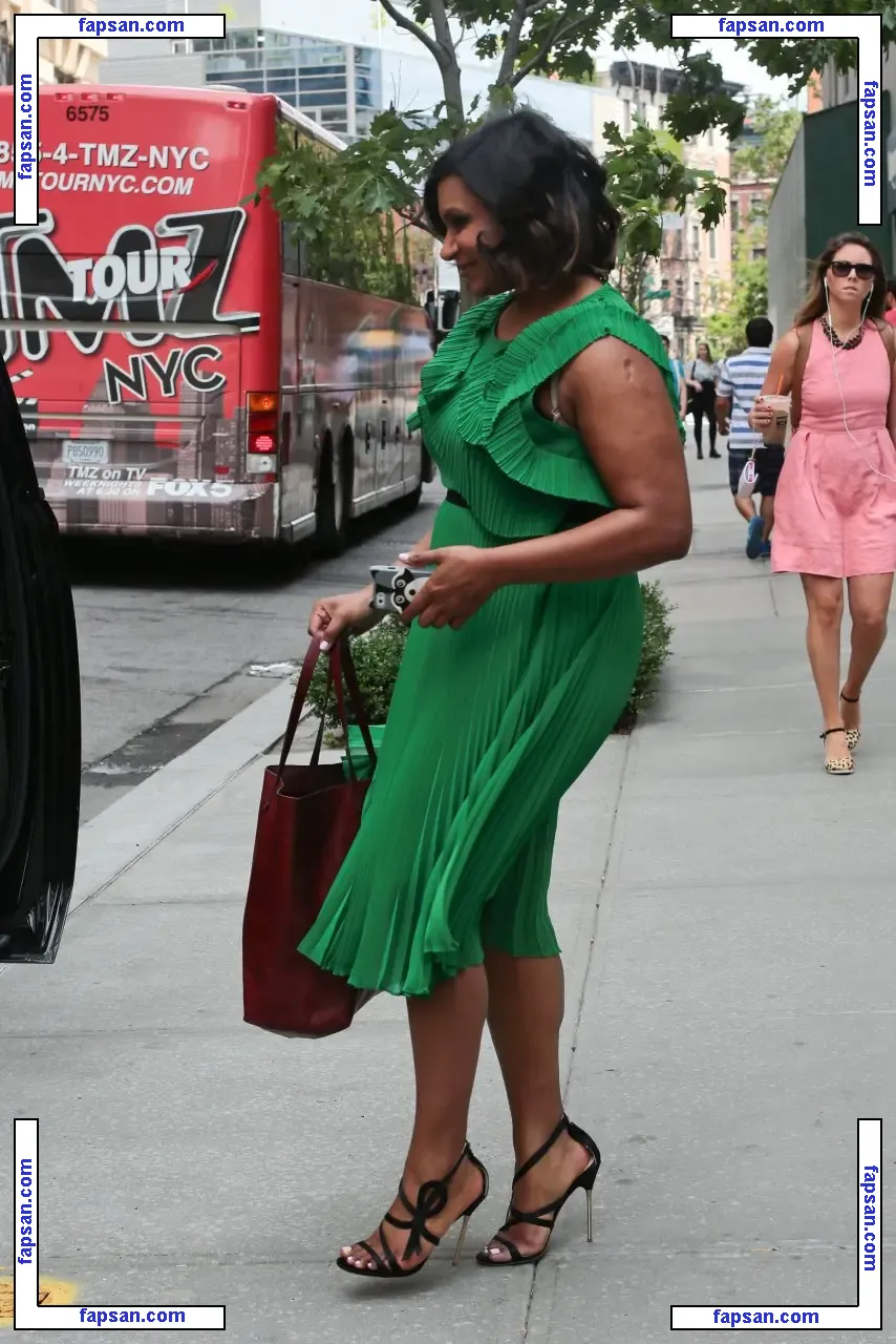 Mindy Kaling nude photo #0003 from OnlyFans