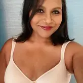 Mindy Kaling голая #0039