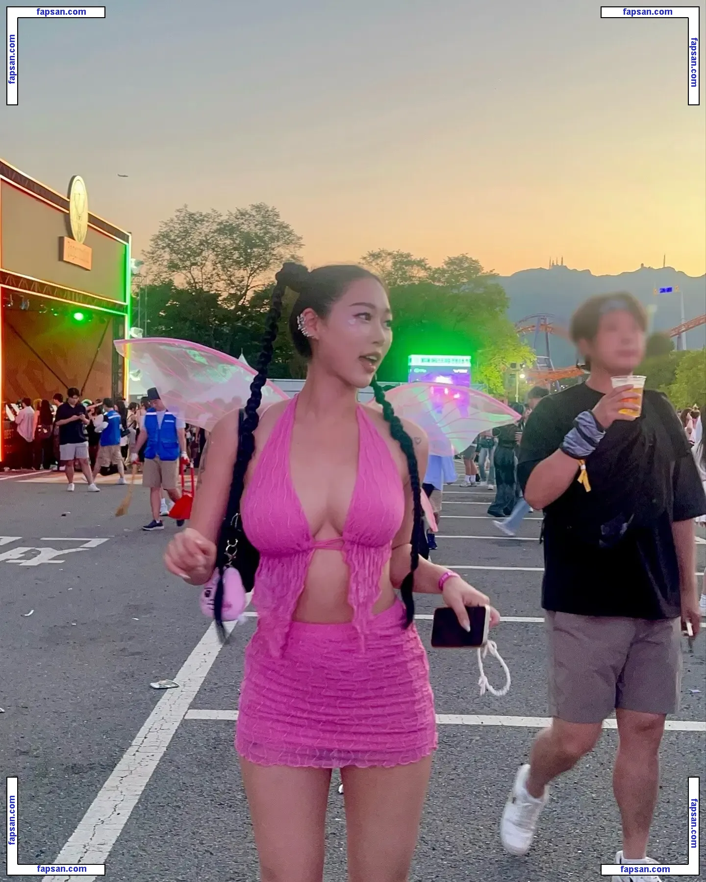 ming_ouo_ nude photo #0016 from OnlyFans