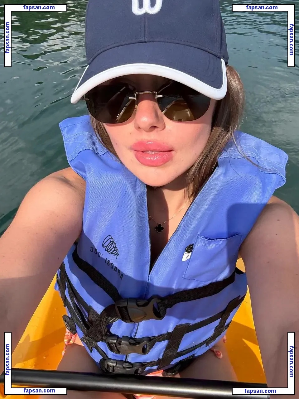 minikarolina голая фото #0001 с Онлифанс