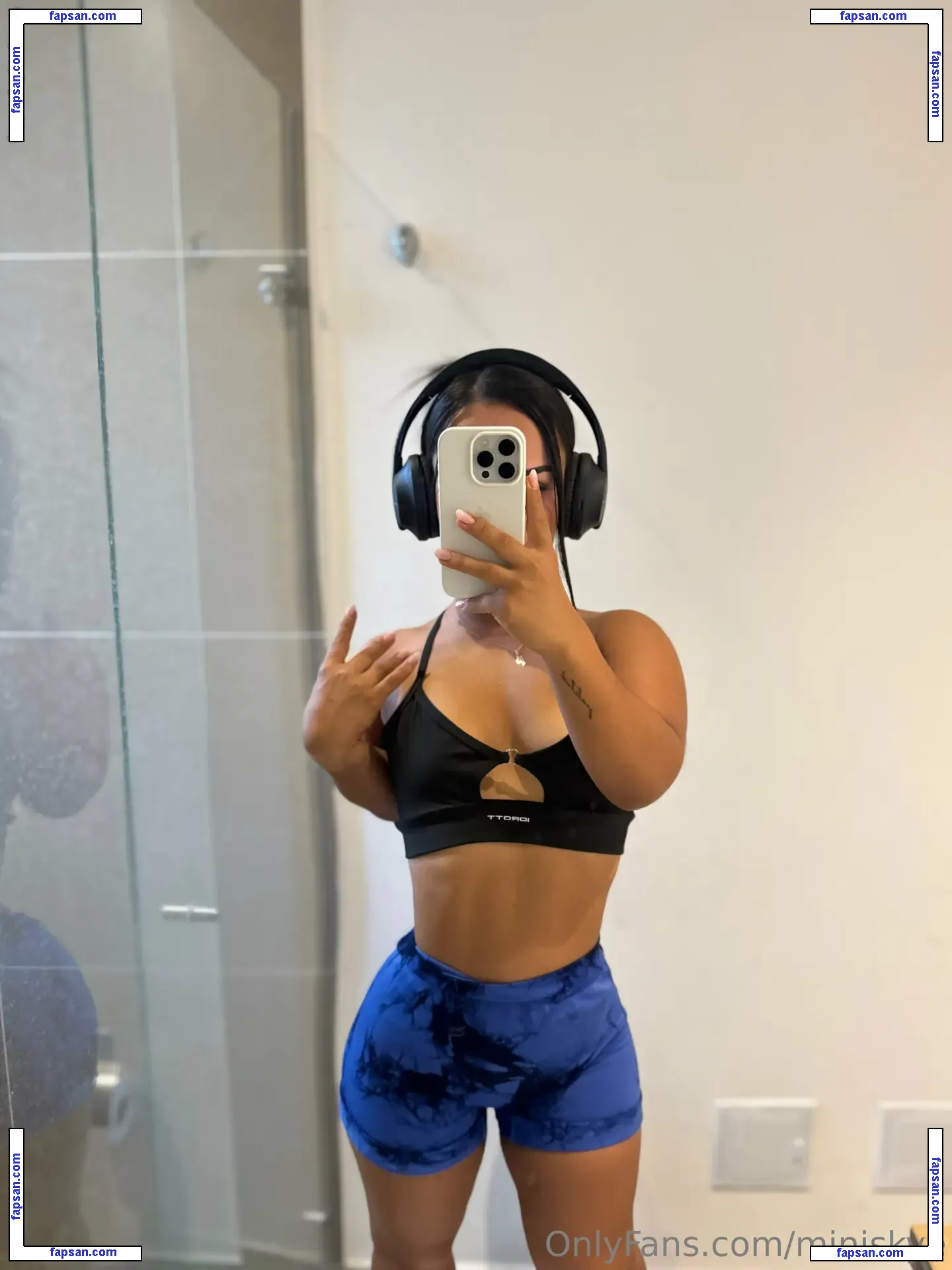 miniskye nude photo #0017 from OnlyFans