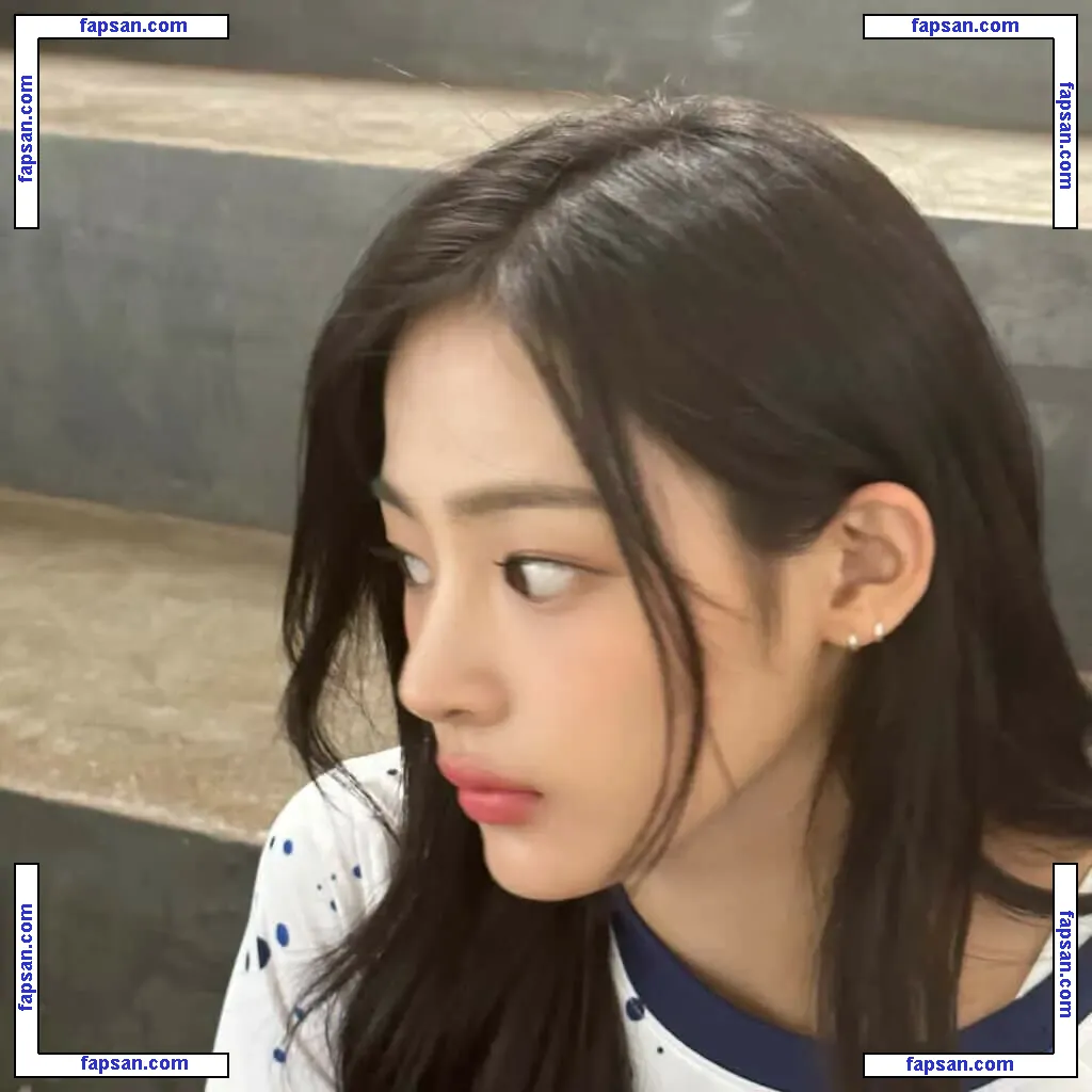 Minji (NewJeans) nude photo #0024 from OnlyFans
