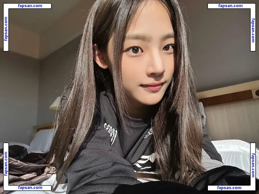 Minji (NewJeans) nude photo #0062 from OnlyFans