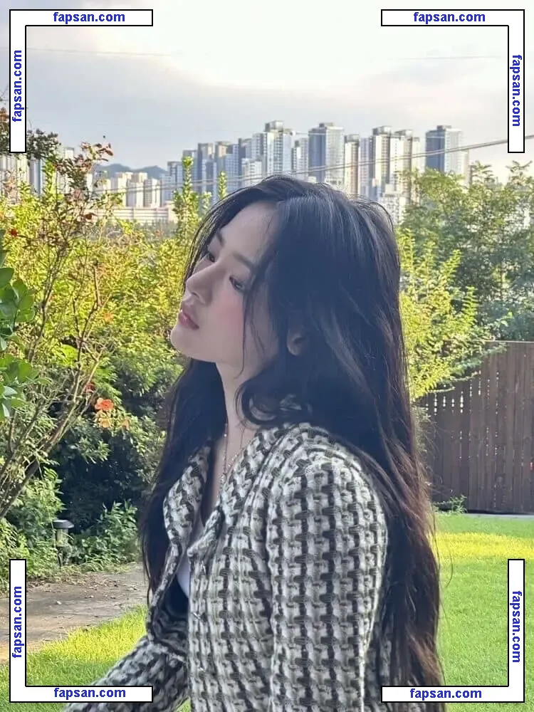 Minji nude photo #0283 from OnlyFans