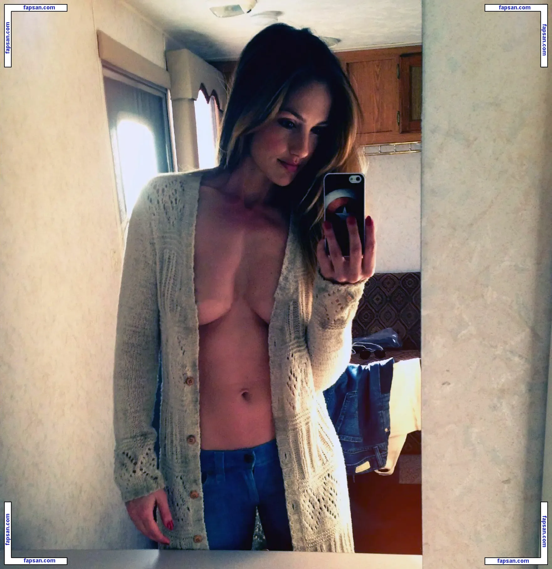 minkakelly голая фото #0022 с Онлифанс