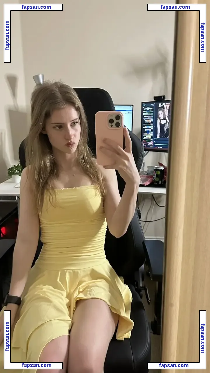 mira.004 nude photo #0992 from OnlyFans