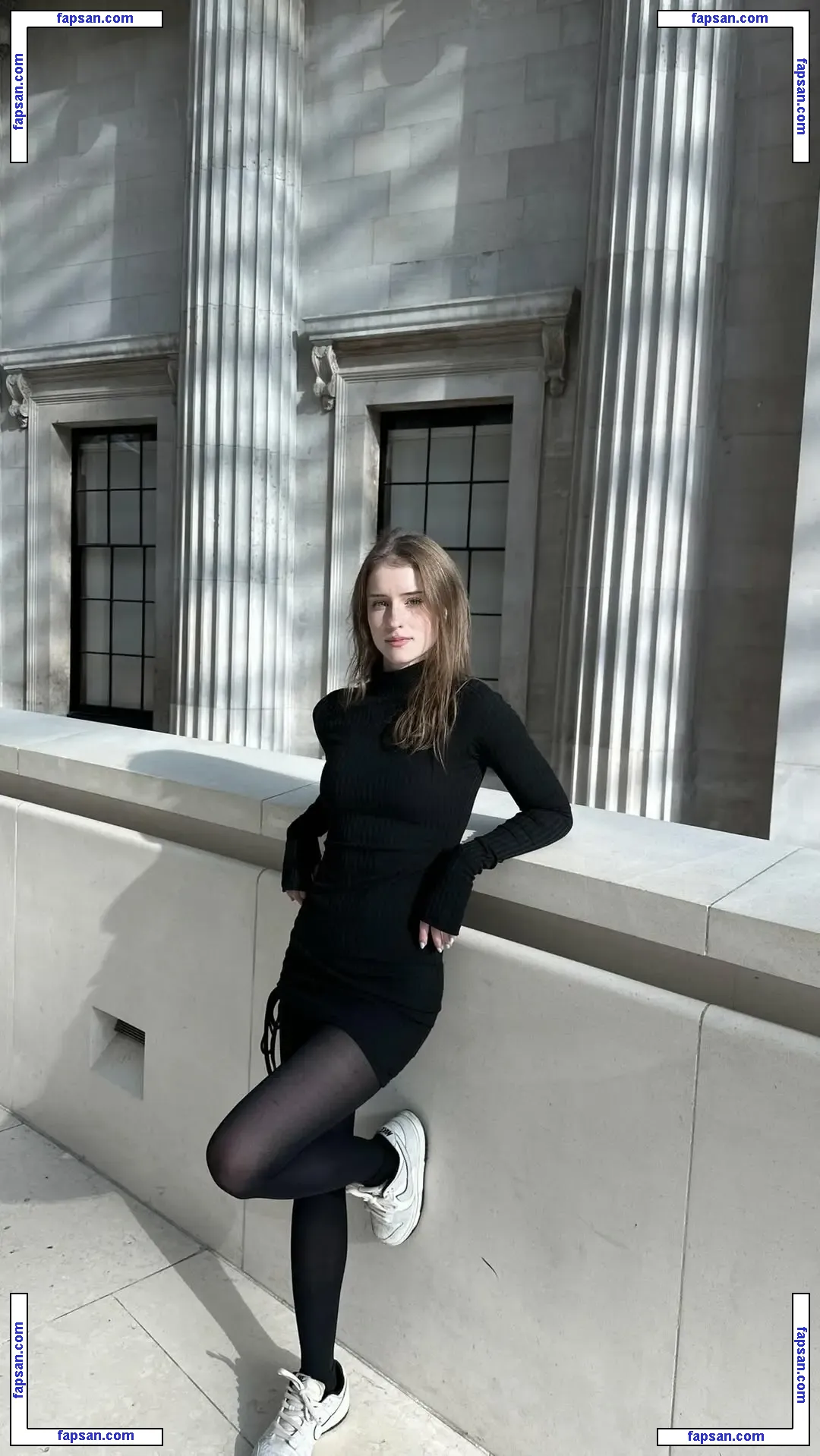 mira.004 nude photo #1228 from OnlyFans