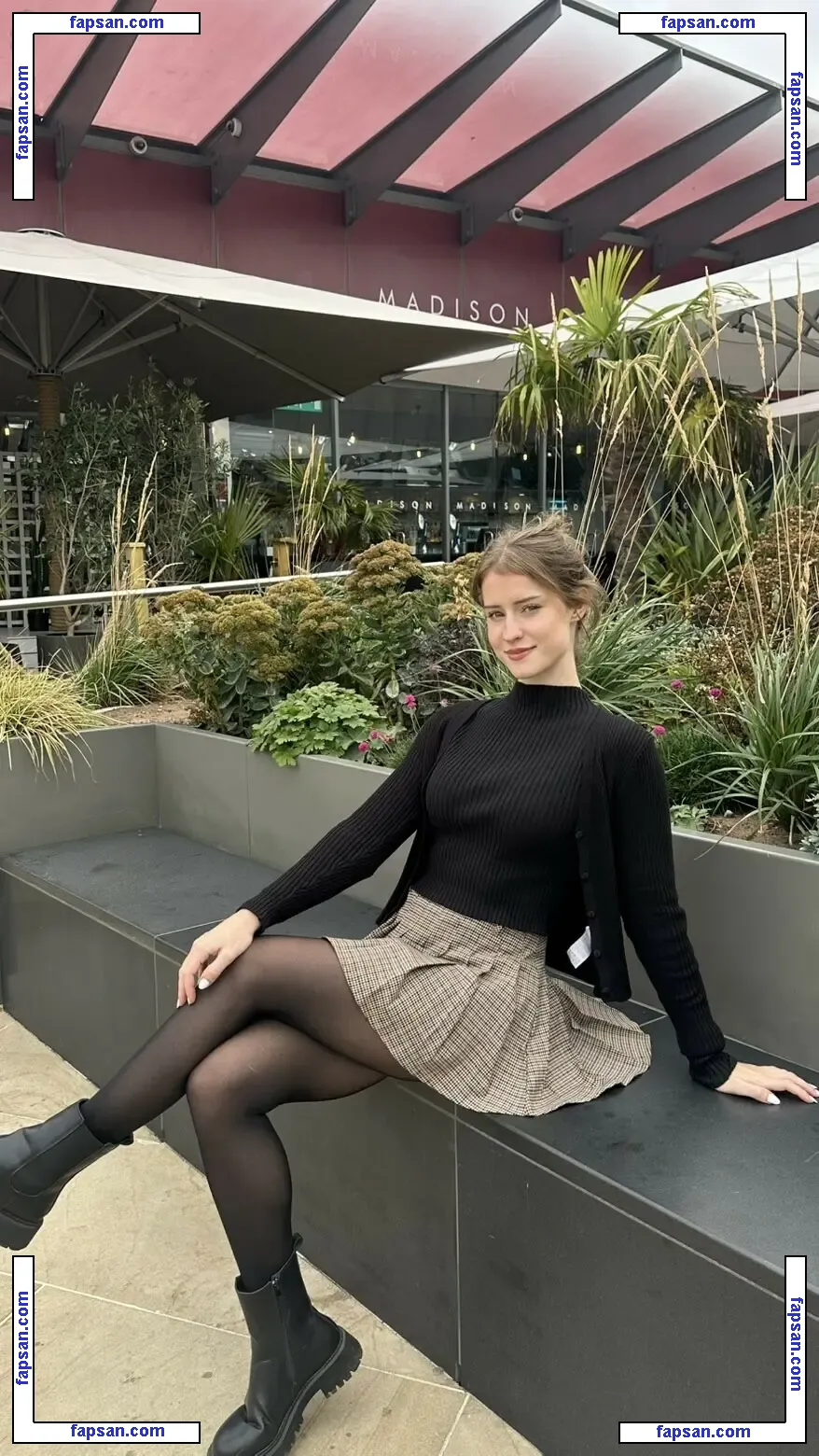 mira.004 nude photo #1267 from OnlyFans