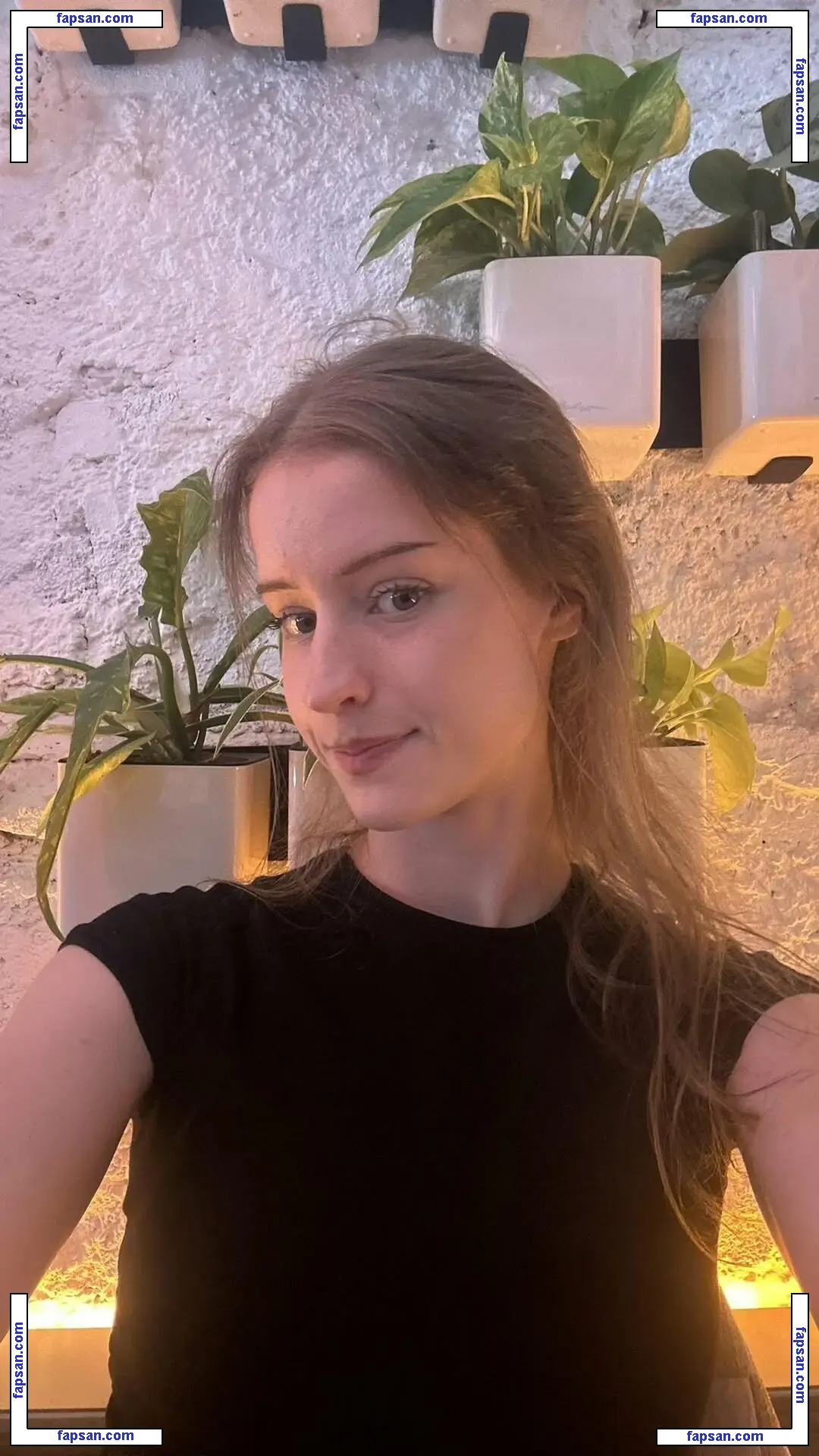 mira.004 nude photo #1268 from OnlyFans