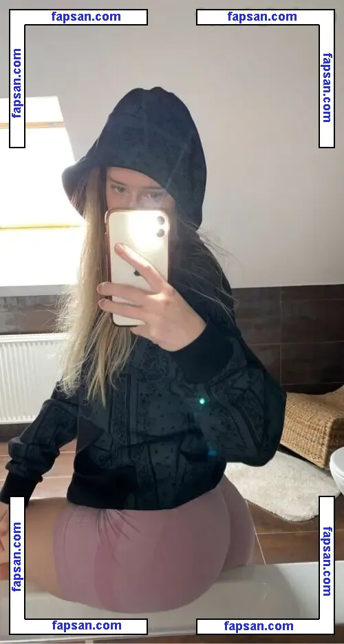Mira Szalma nude photo #0030 from OnlyFans