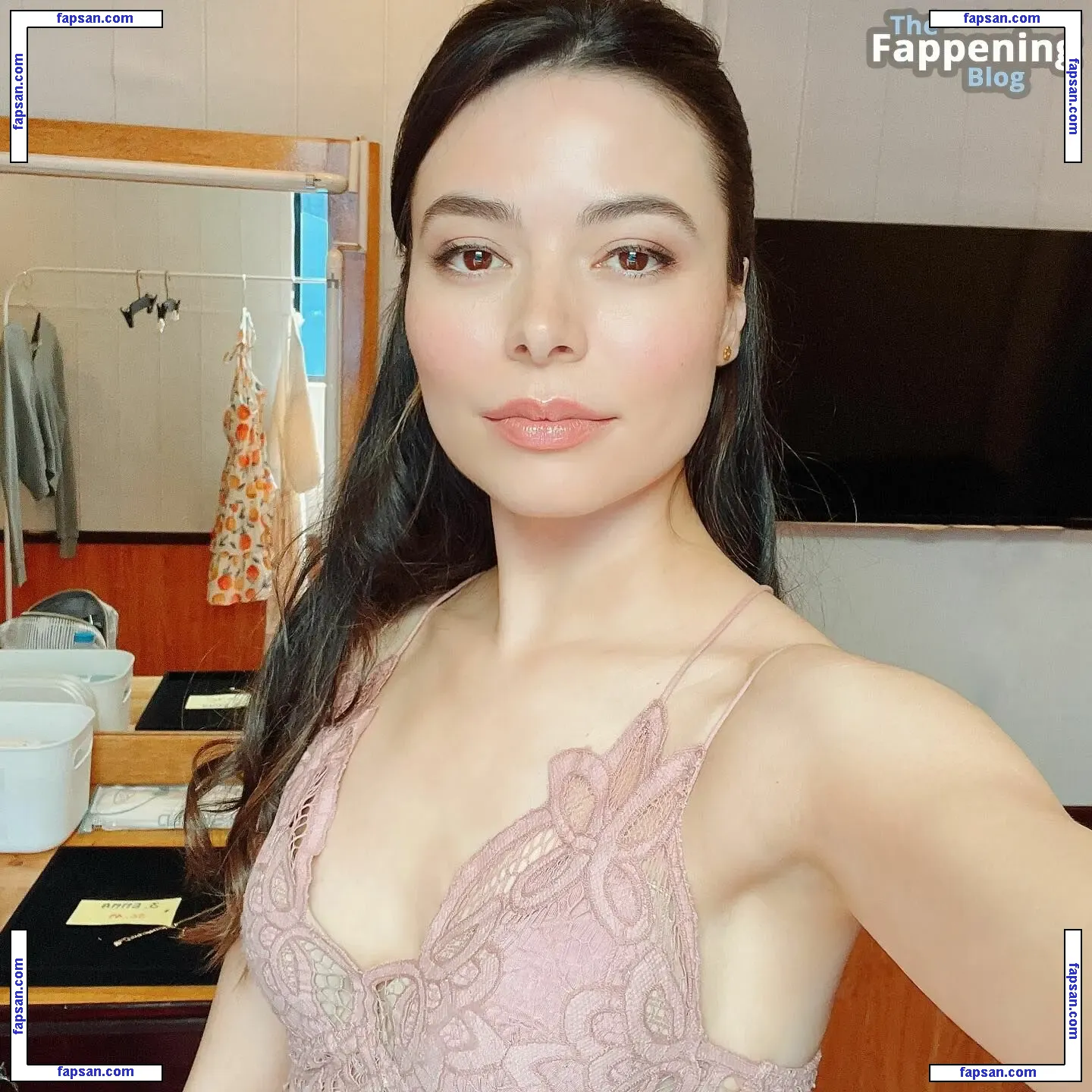 Miranda Cosgrove nude photo #0366 from OnlyFans