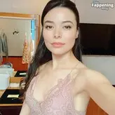 Miranda Cosgrove голая #0366