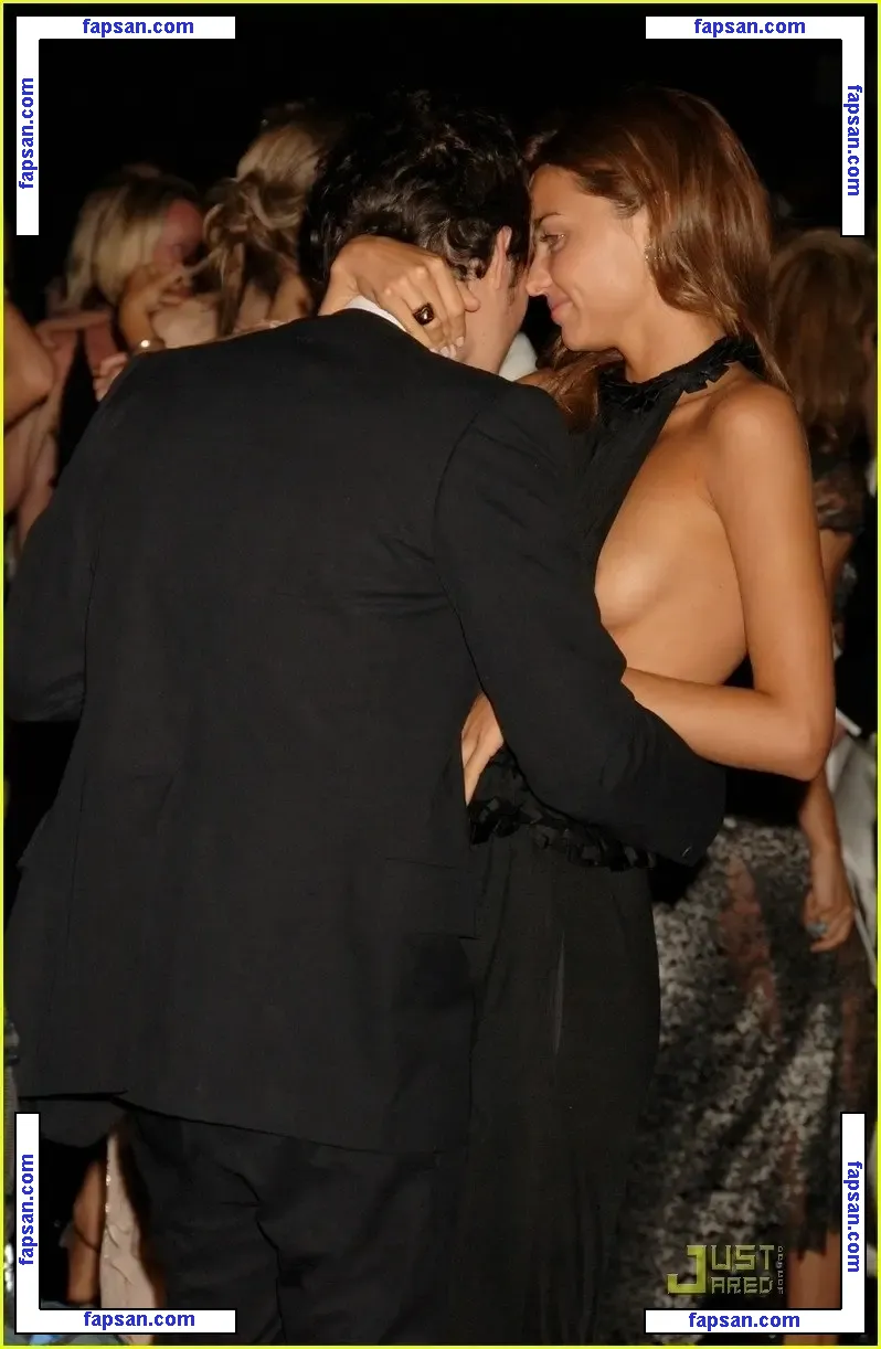 Miranda Kerr nude photo #0406 from OnlyFans