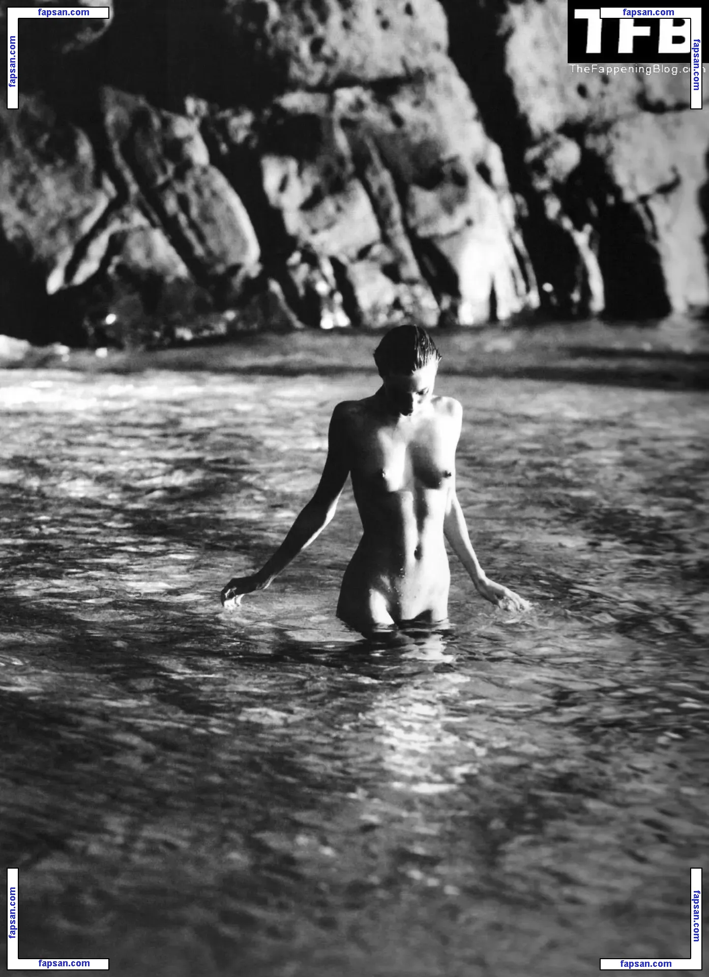 Miranda Kerr nude photo #0722 from OnlyFans