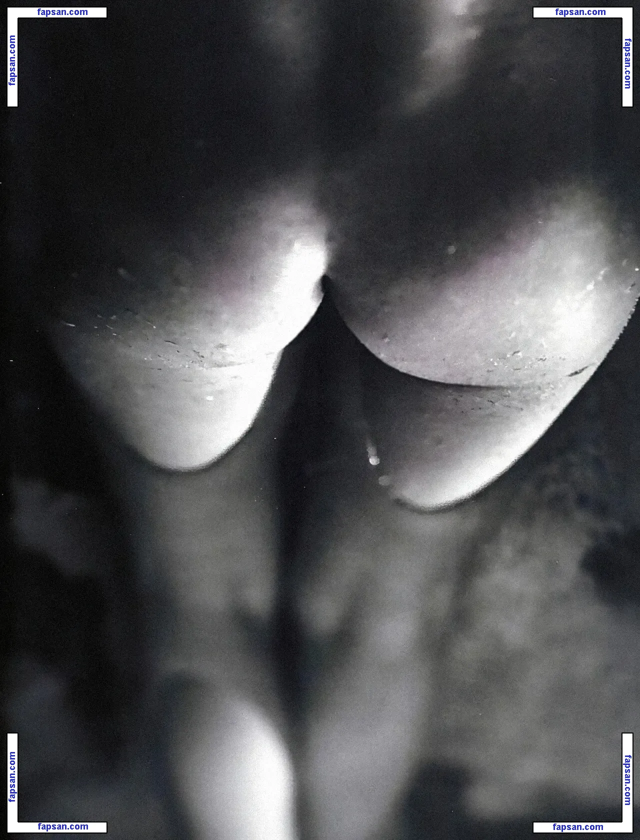 Miranda Kerr nude photo #0878 from OnlyFans