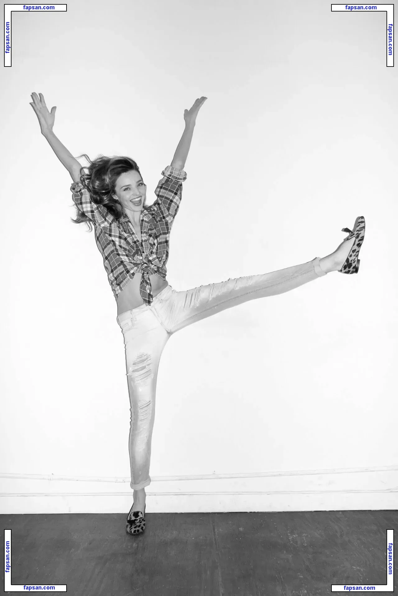 Miranda Kerr nude photo #0908 from OnlyFans