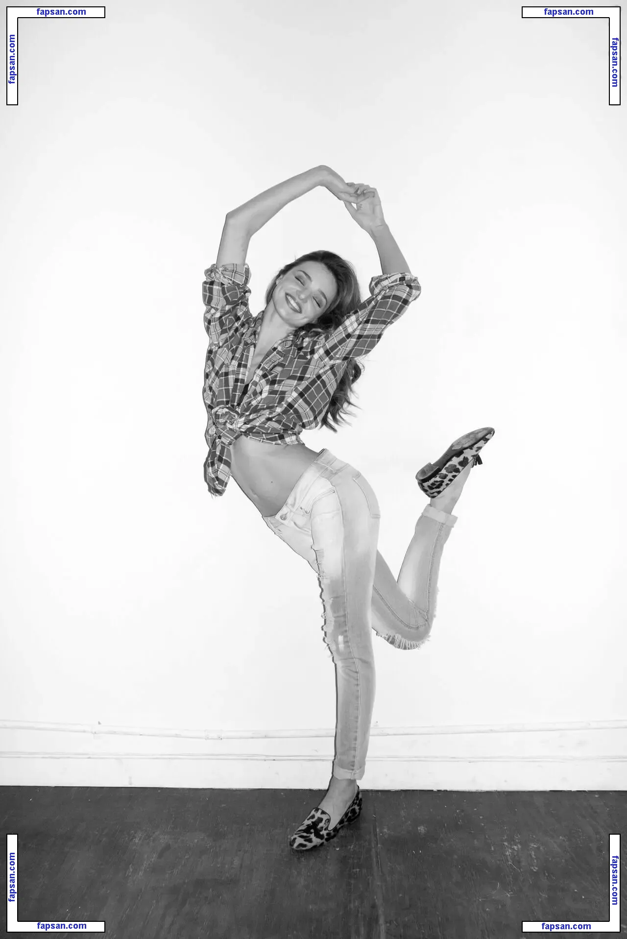 Miranda Kerr nude photo #0910 from OnlyFans