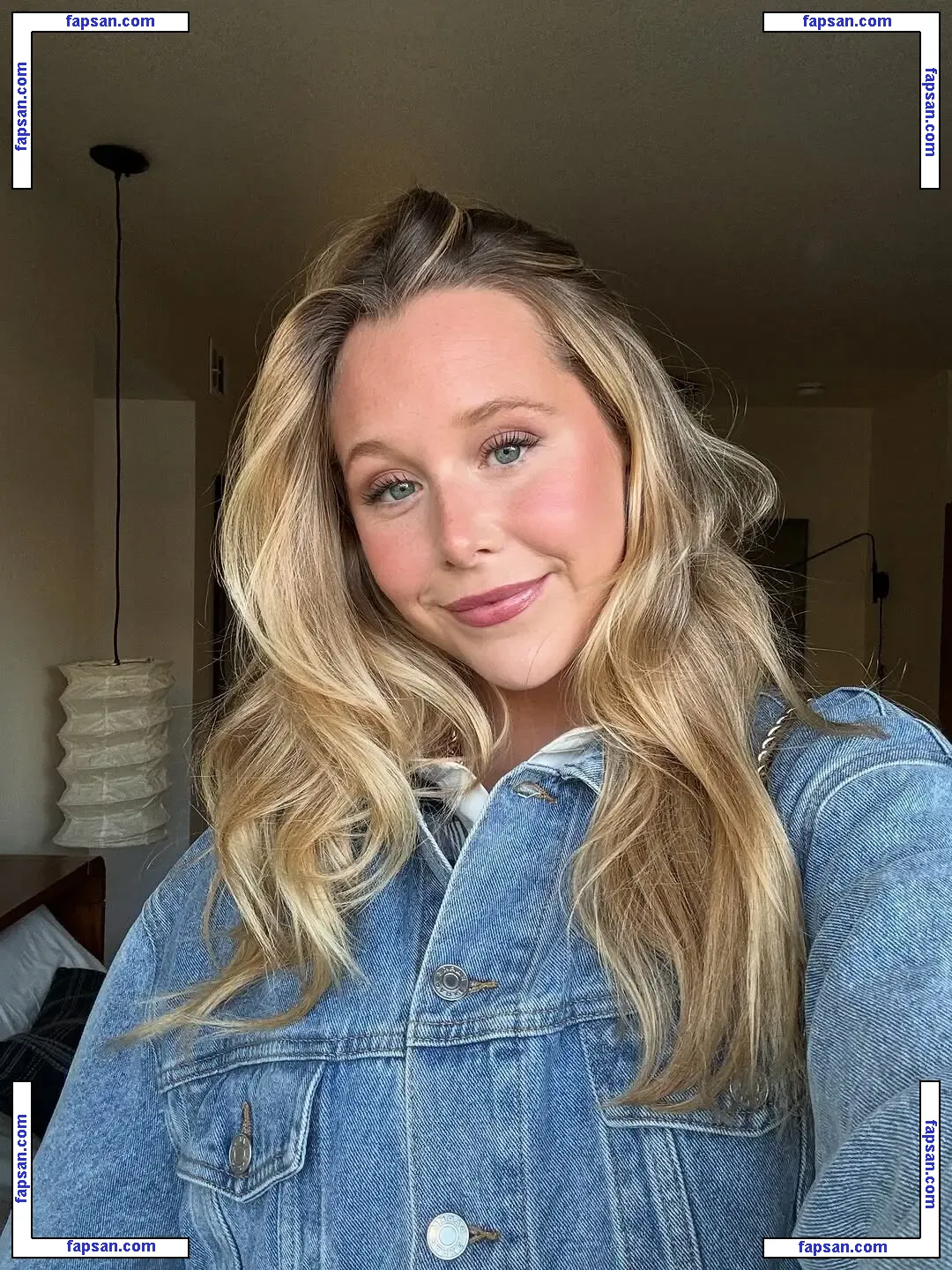 Miranda McKeon nude photo #0017 from OnlyFans