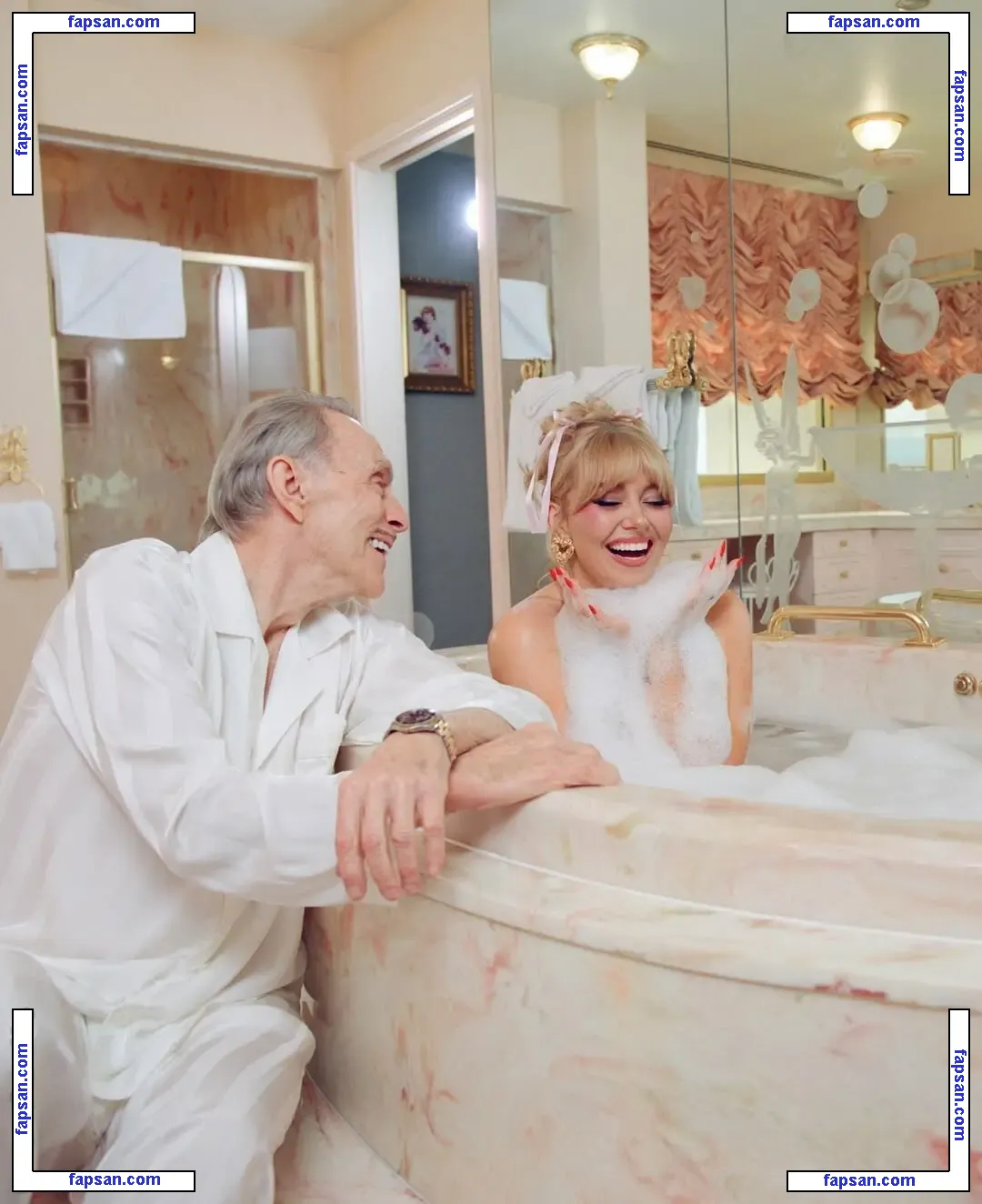 Miranda Morris голая фото #0011 с Онлифанс