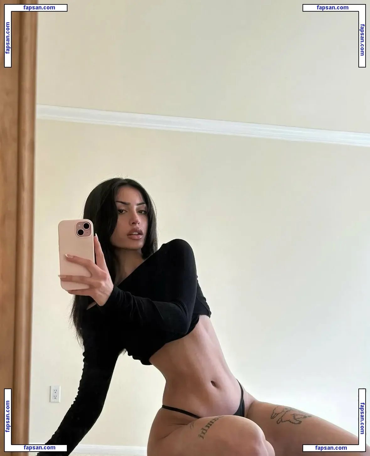 Miranda Raschel nude photo #0001 from OnlyFans