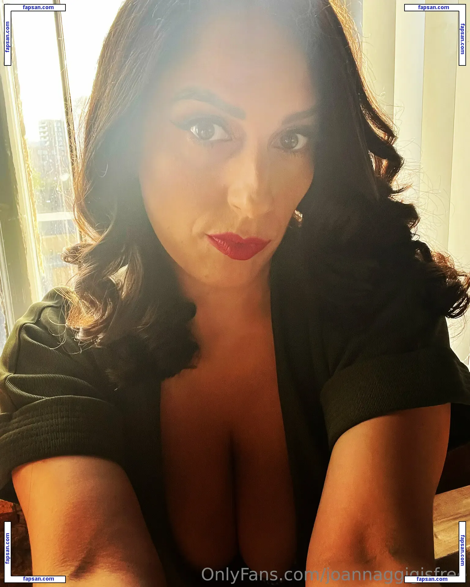 mirandamaracasfree nude photo #0010 from OnlyFans