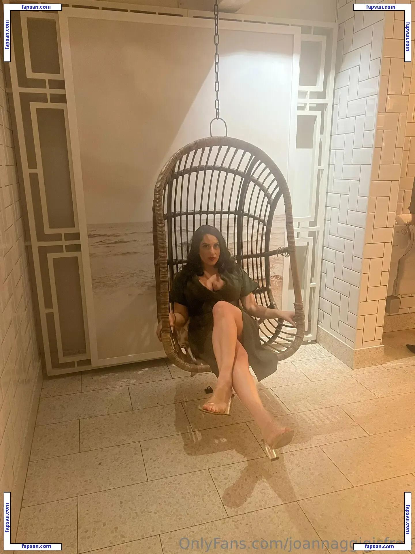 mirandamaracasfree nude photo #0012 from OnlyFans