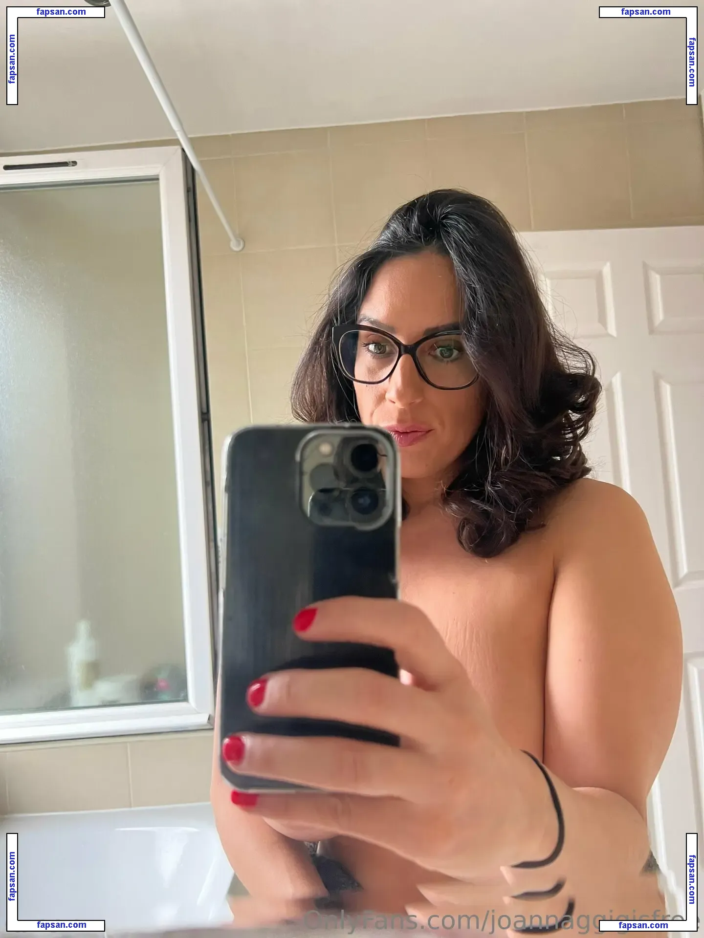 mirandamaracasfree nude photo #0020 from OnlyFans