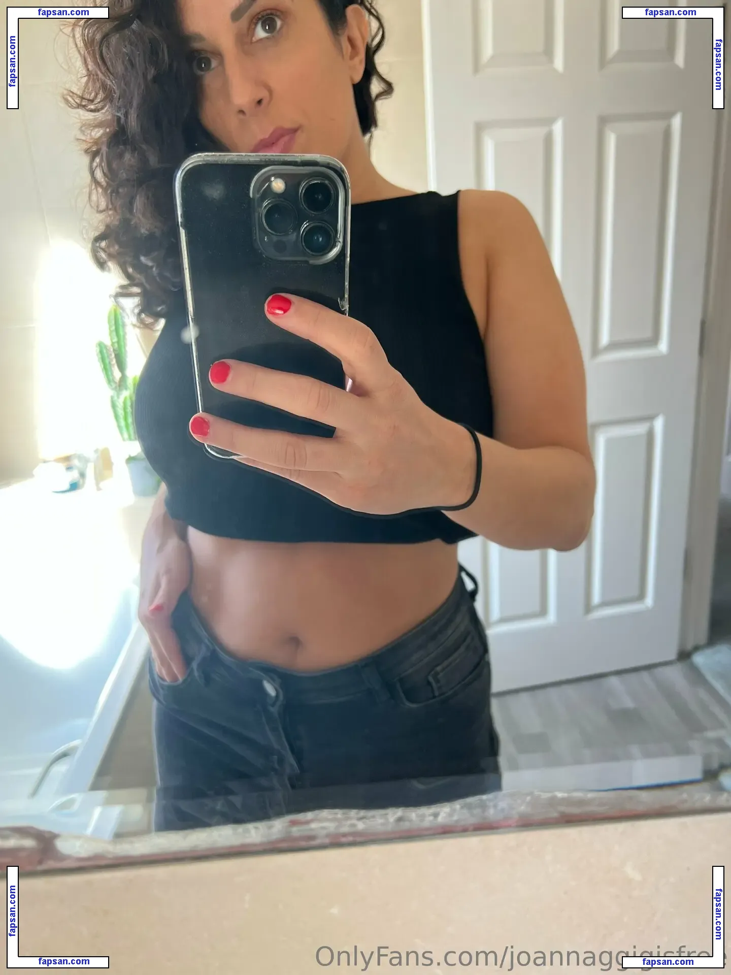 mirandamaracasfree nude photo #0028 from OnlyFans
