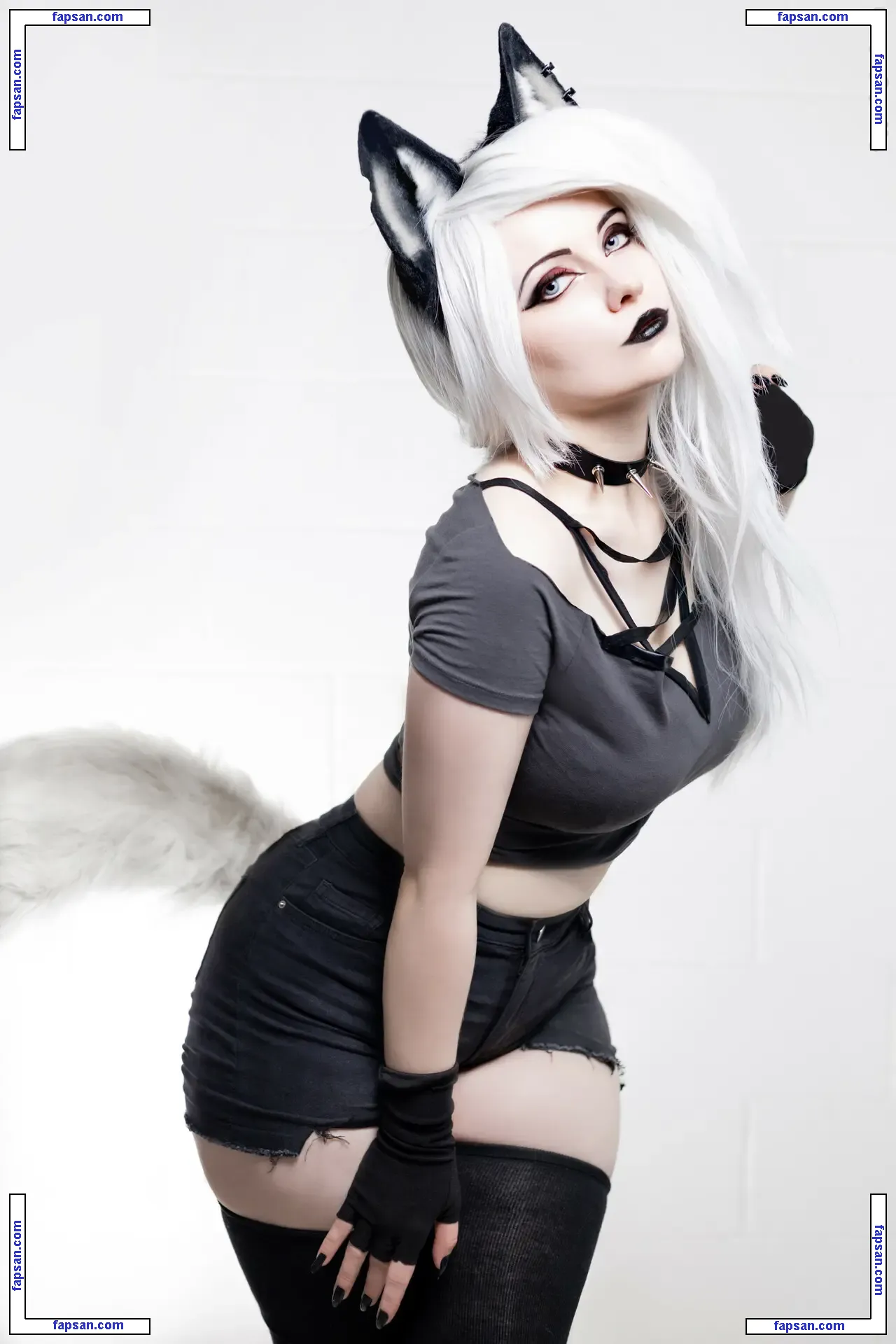 Mirikashi Cosplay nude photo #0588 from OnlyFans