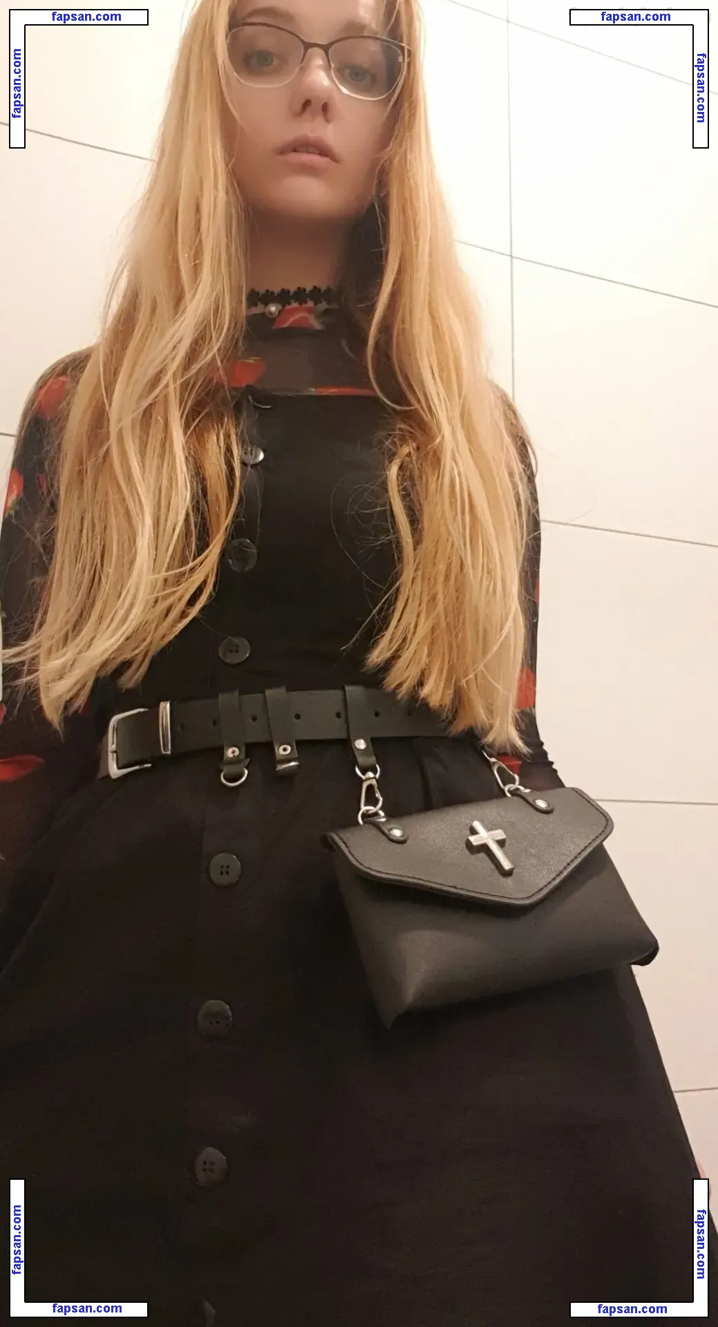 Mirikashi Cosplay nude photo #0624 from OnlyFans