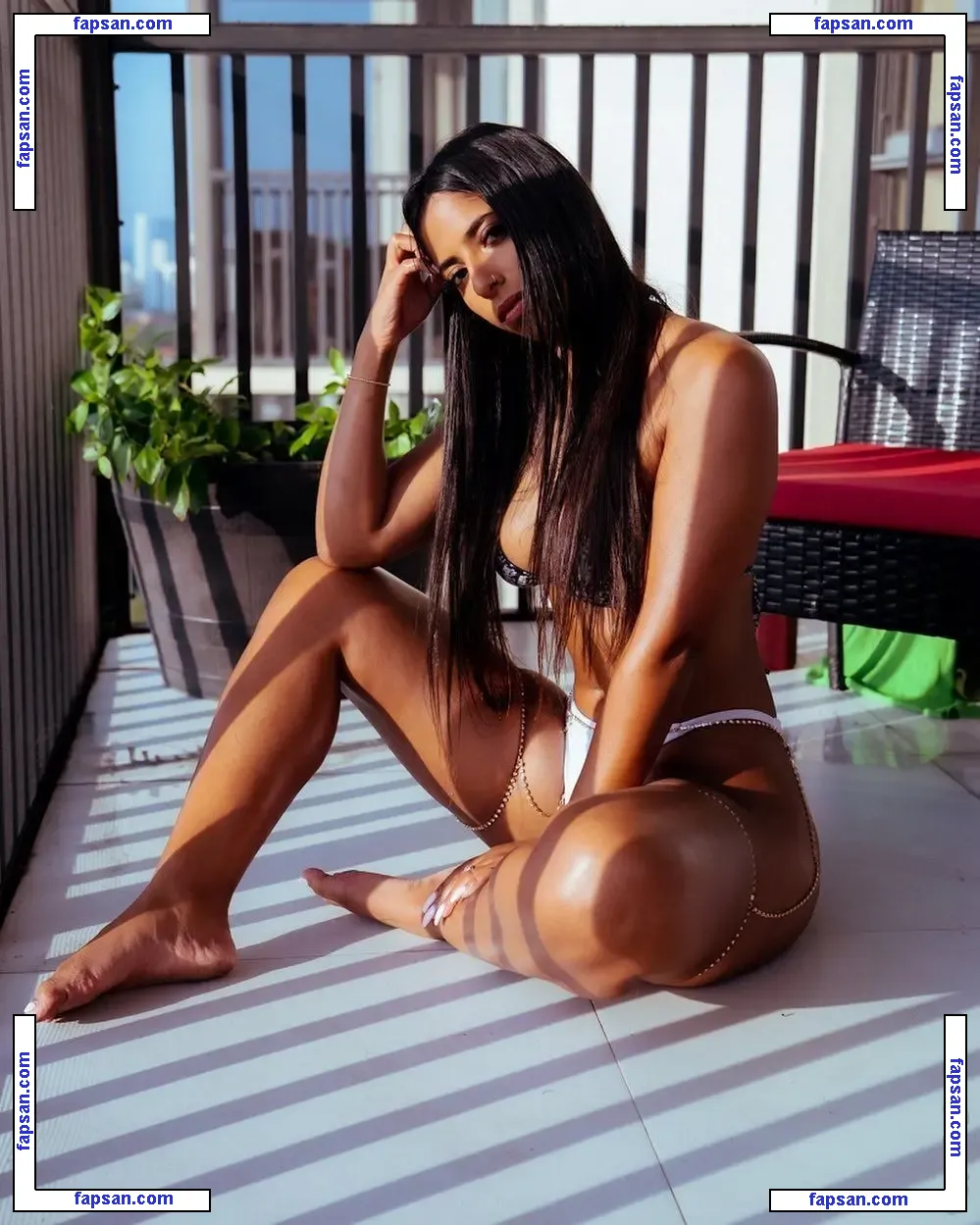 Miryam Itzhaki nude photo #0017 from OnlyFans