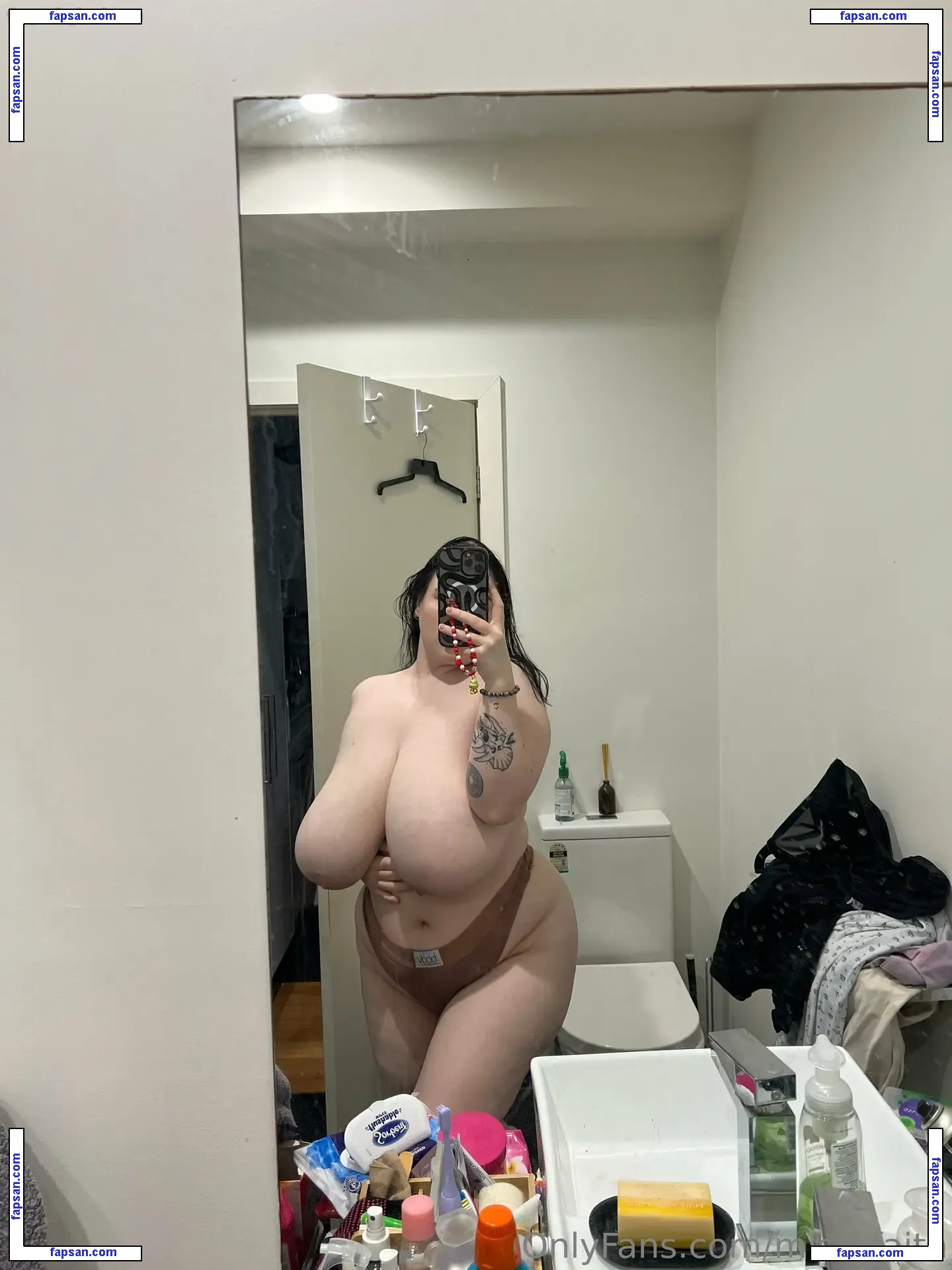 miss_faith nude photo #0011 from OnlyFans