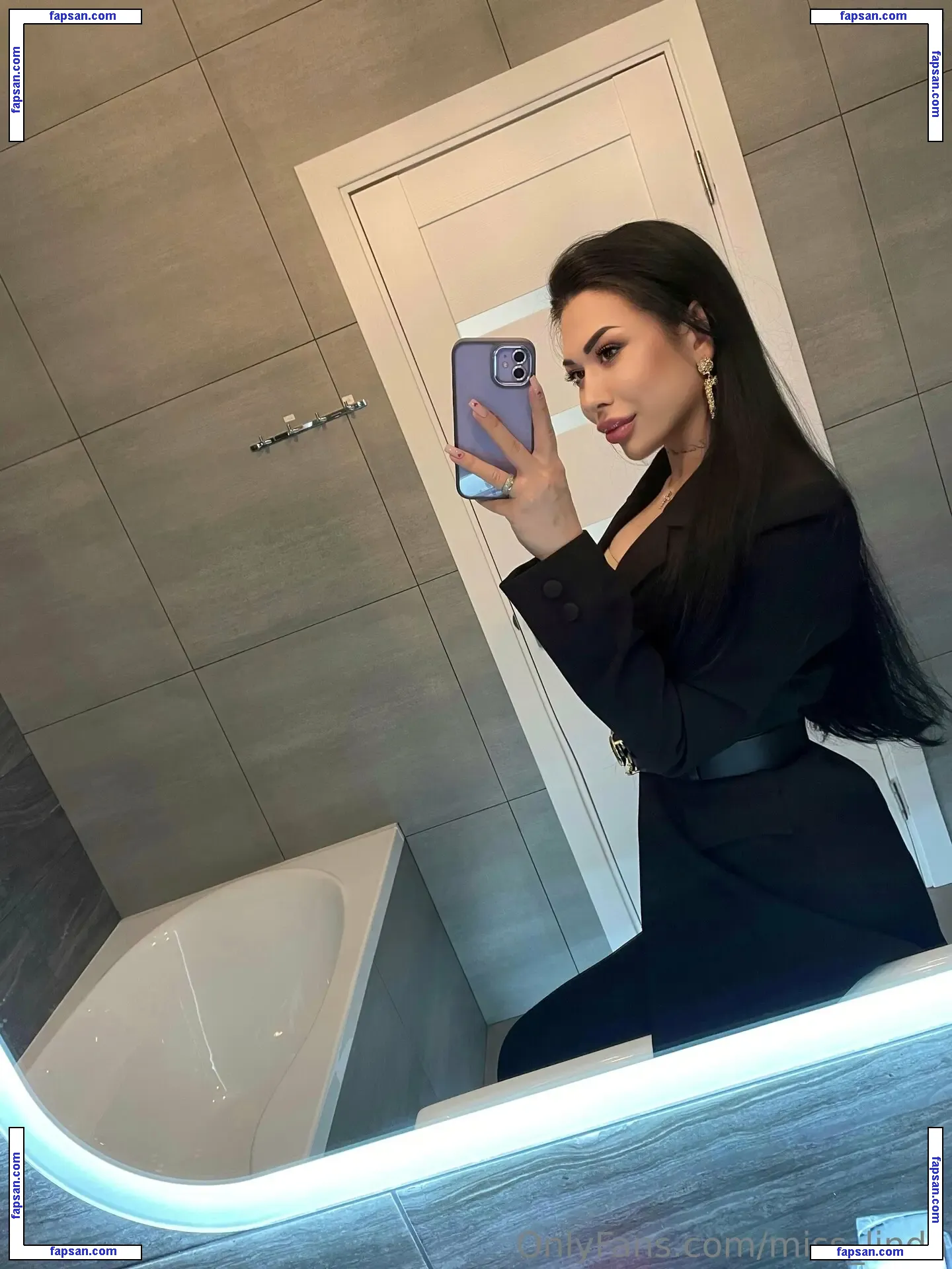 miss_linda nude photo #0007 from OnlyFans
