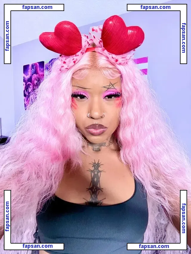 Miss Spookie голая фото #0022 с Онлифанс