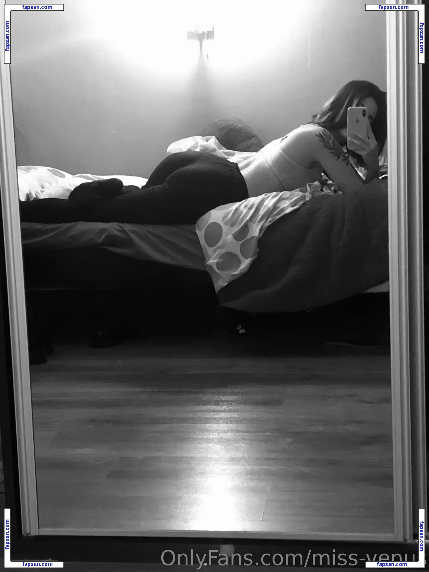 miss-venus nude photo #0007 from OnlyFans