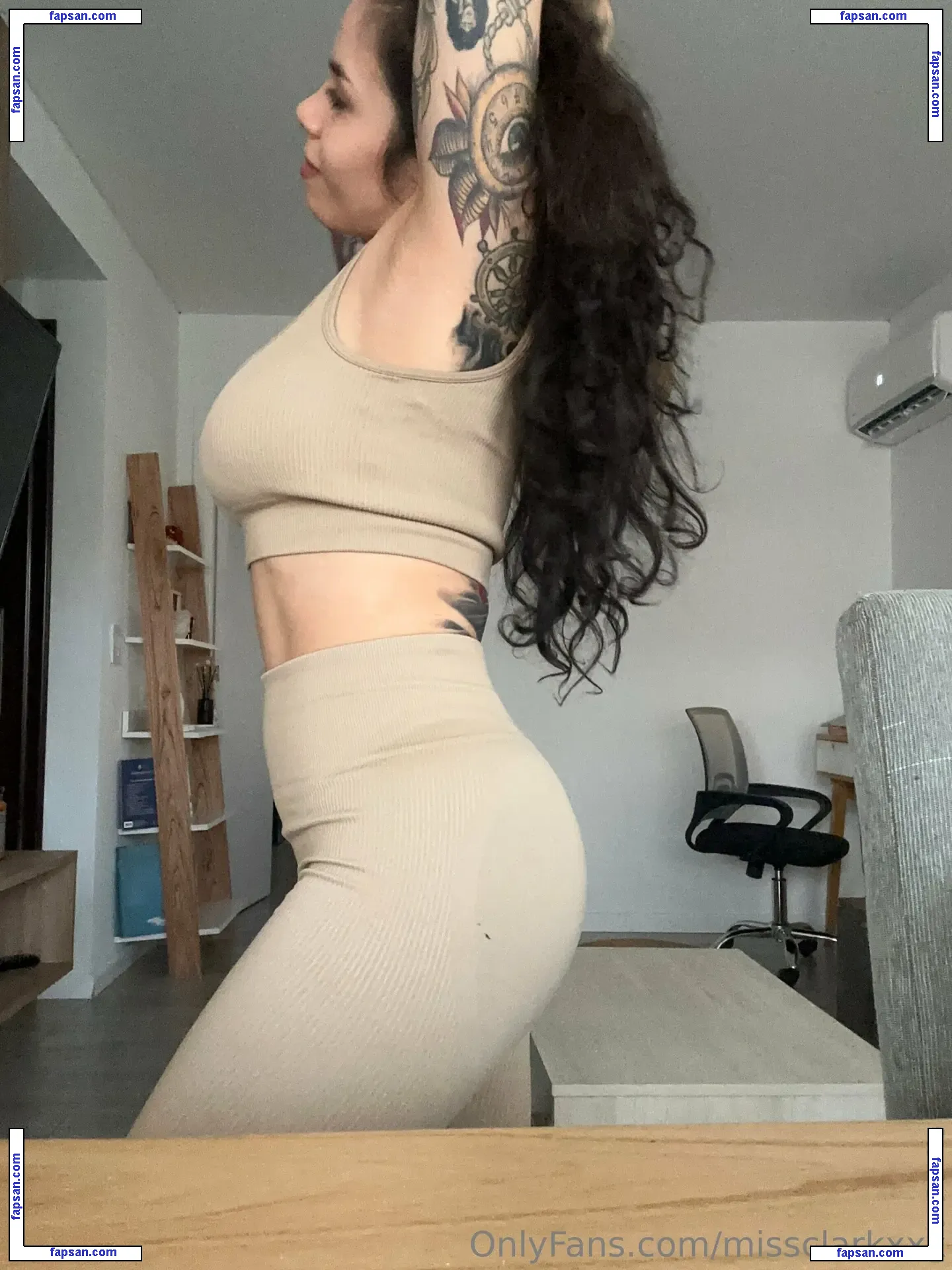 missclarkxxx nude photo #0008 from OnlyFans