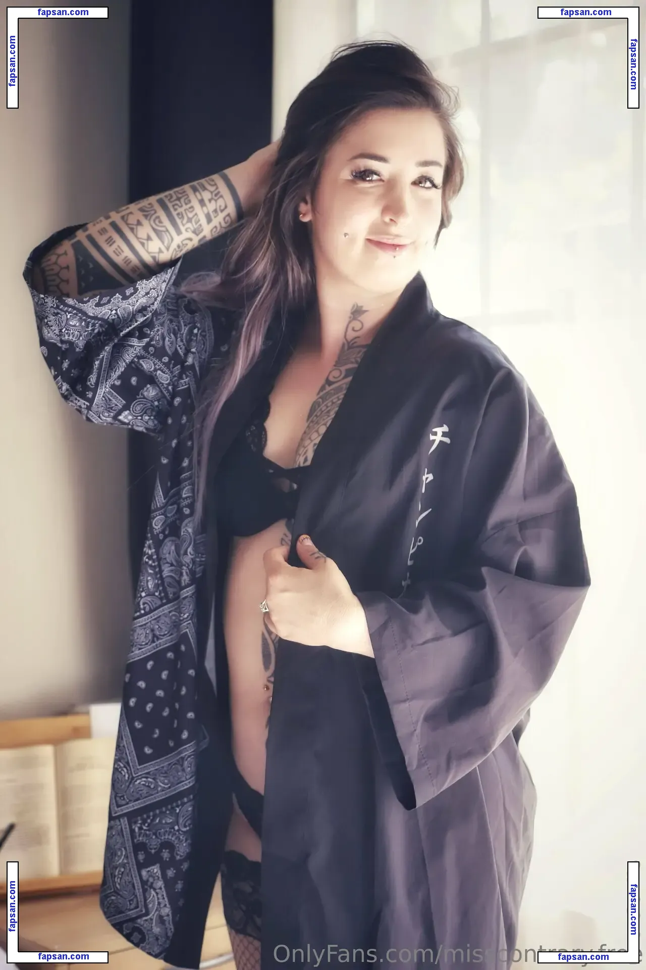 misscontrary.free nude photo #0041 from OnlyFans