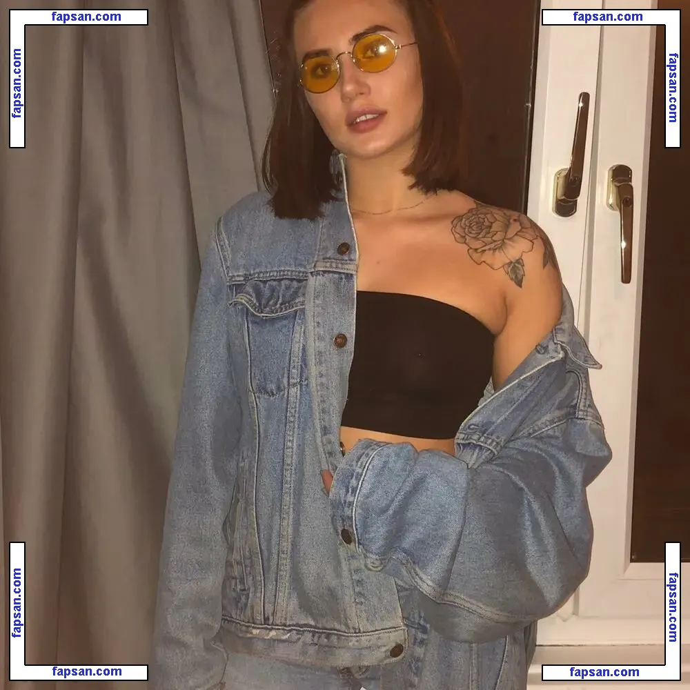 misscourtneyxo голая фото #0002 с Онлифанс