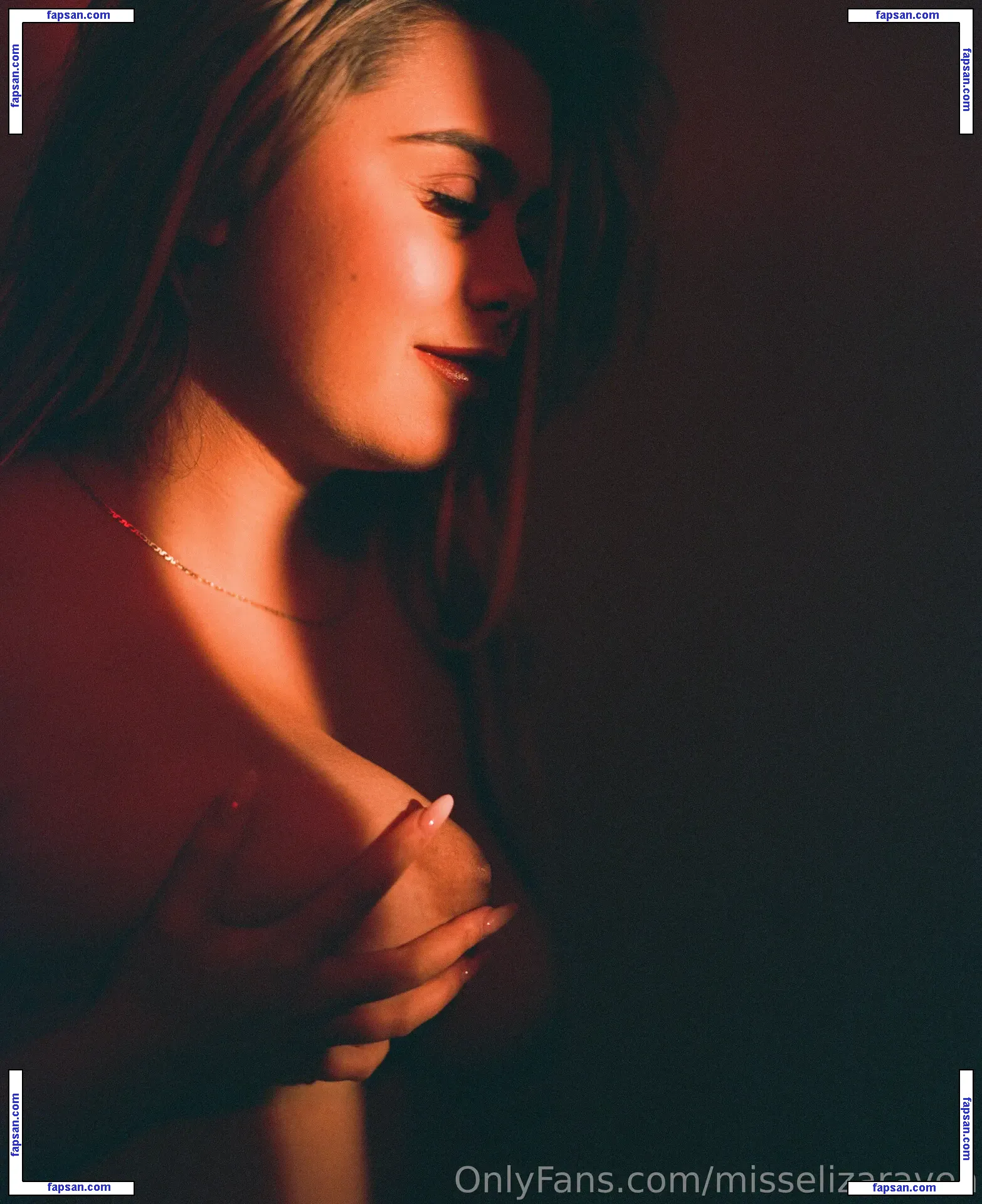 misselizaraven nude photo #0006 from OnlyFans