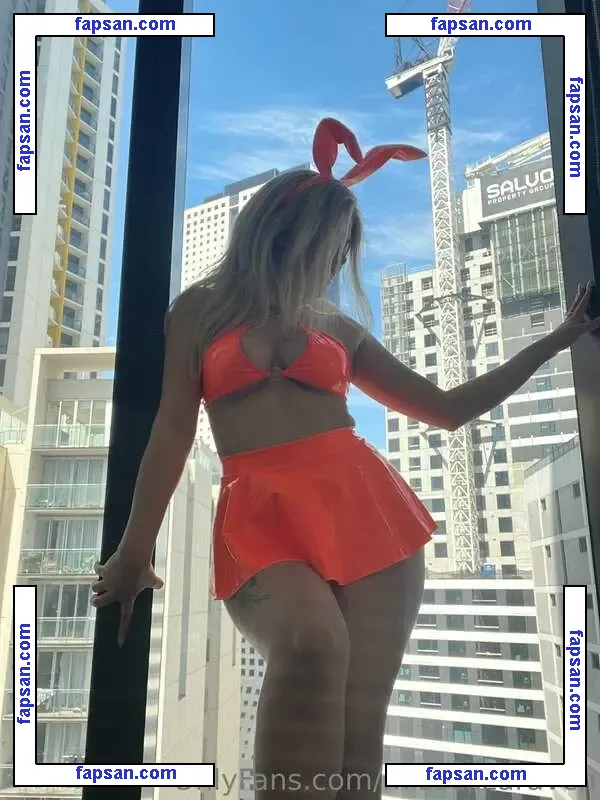 misselizaraven голая фото #0037 с Онлифанс