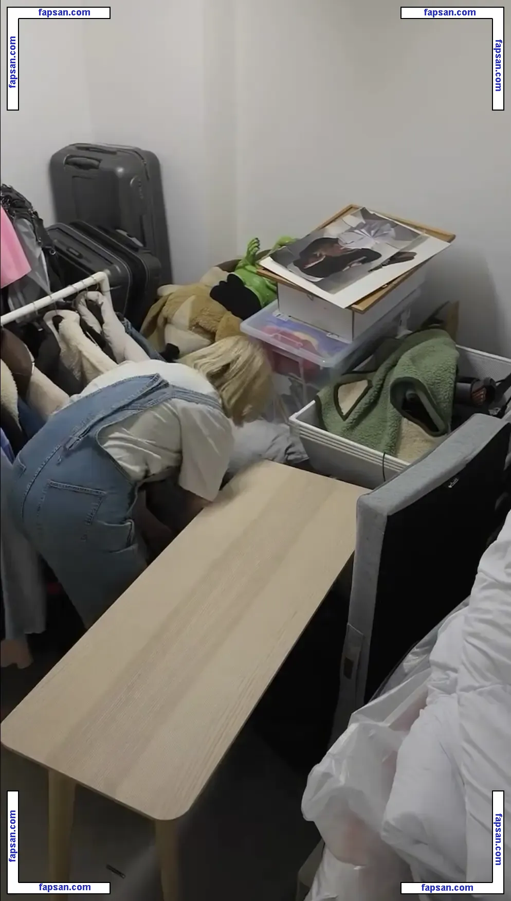 MissesVlog nude photo #0005 from OnlyFans